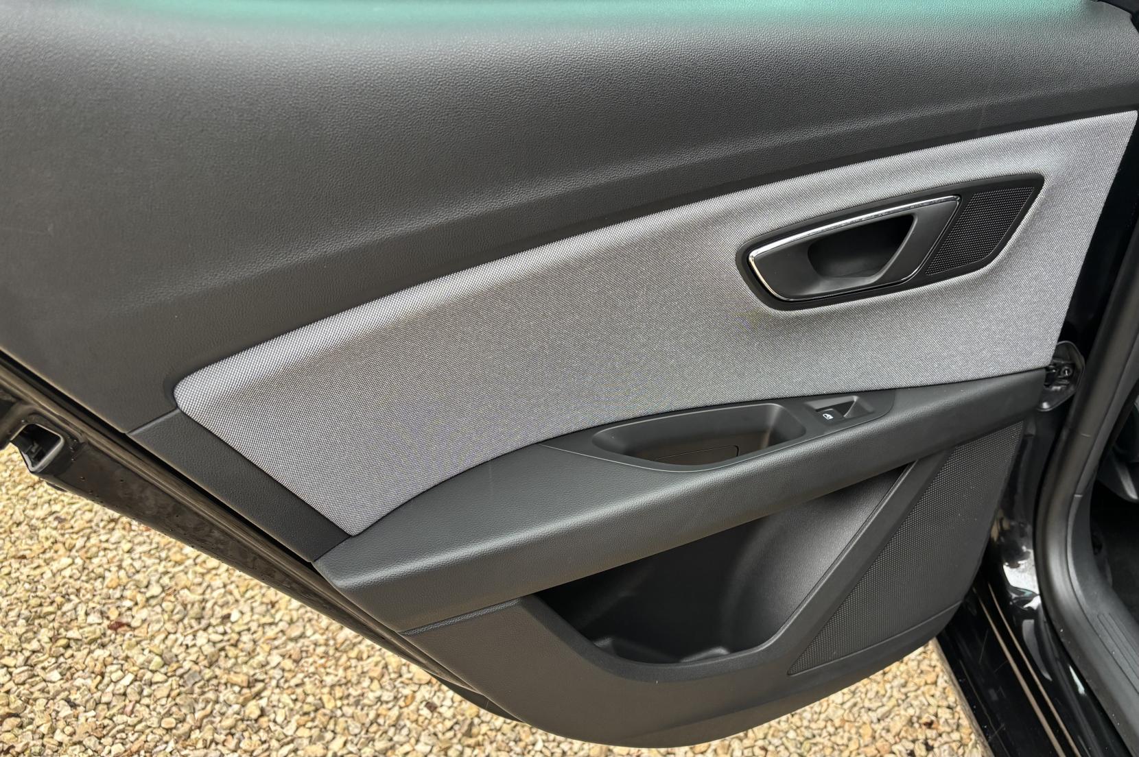 SEAT Leon 1.5 TSI EVO SE Dynamic Hatchback 5dr Petrol Manual Euro 6 (s/s) (130 ps)