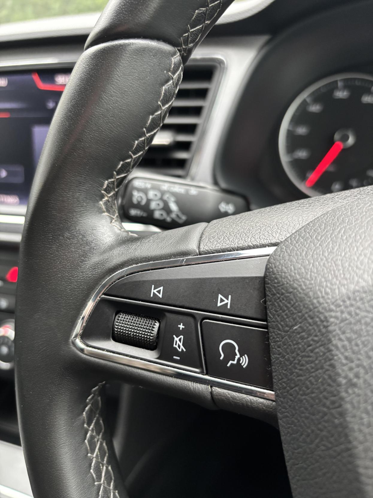 SEAT Leon 1.5 TSI EVO SE Dynamic Hatchback 5dr Petrol Manual Euro 6 (s/s) (130 ps)