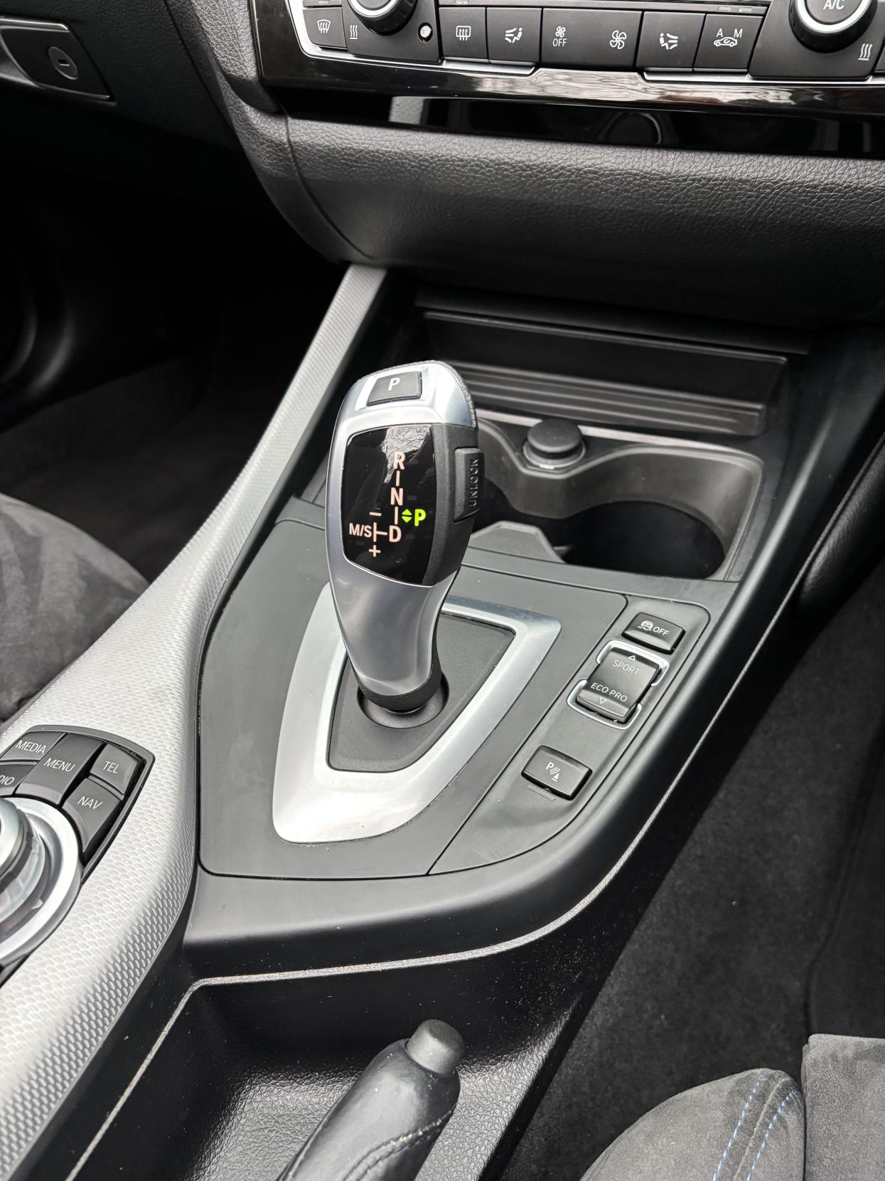 BMW 2 Series 2.0 218d M Sport Convertible 2dr Diesel Auto Euro 6 (s/s) (150 ps)