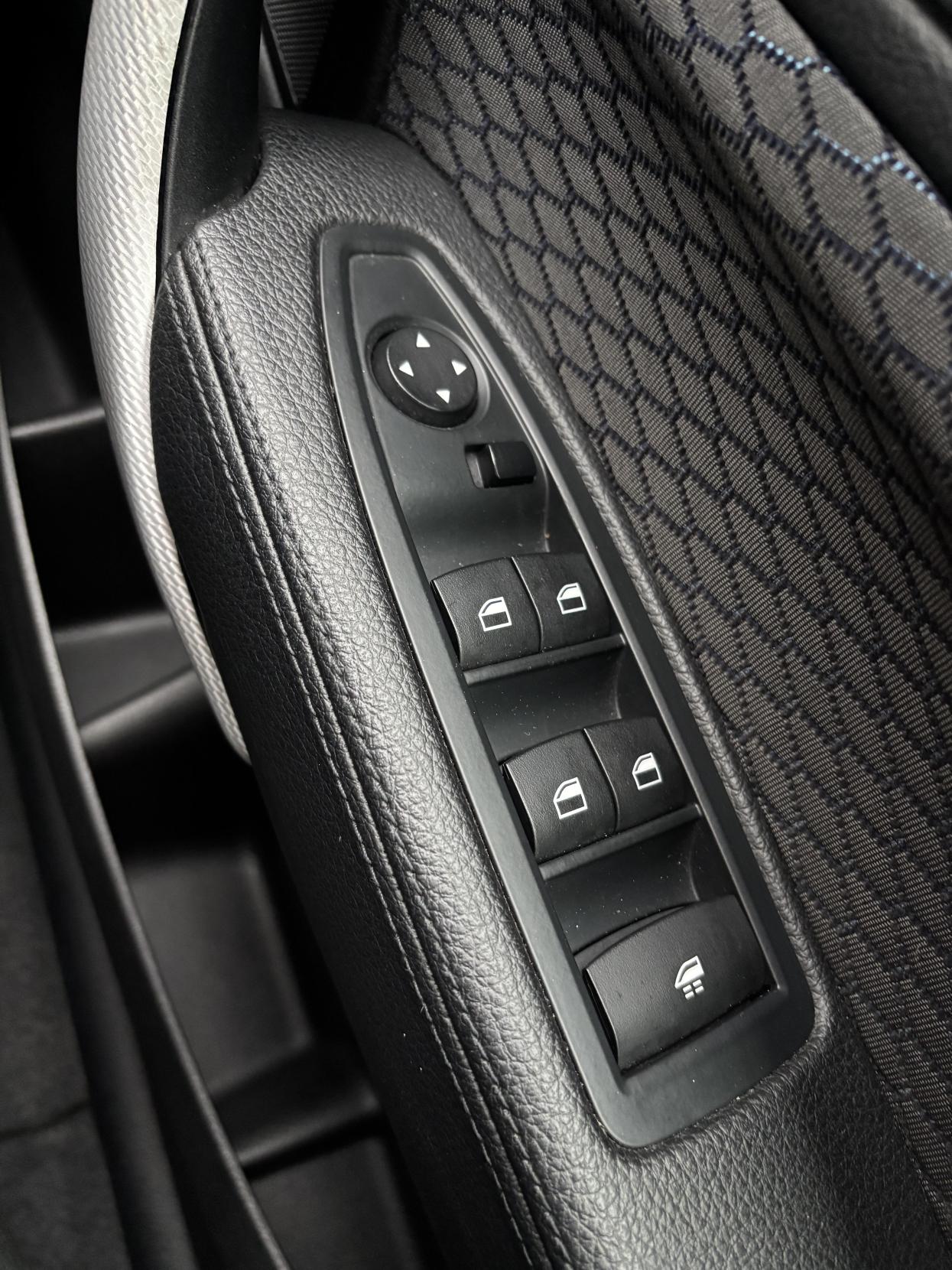 BMW 2 Series 2.0 218d M Sport Convertible 2dr Diesel Auto Euro 6 (s/s) (150 ps)