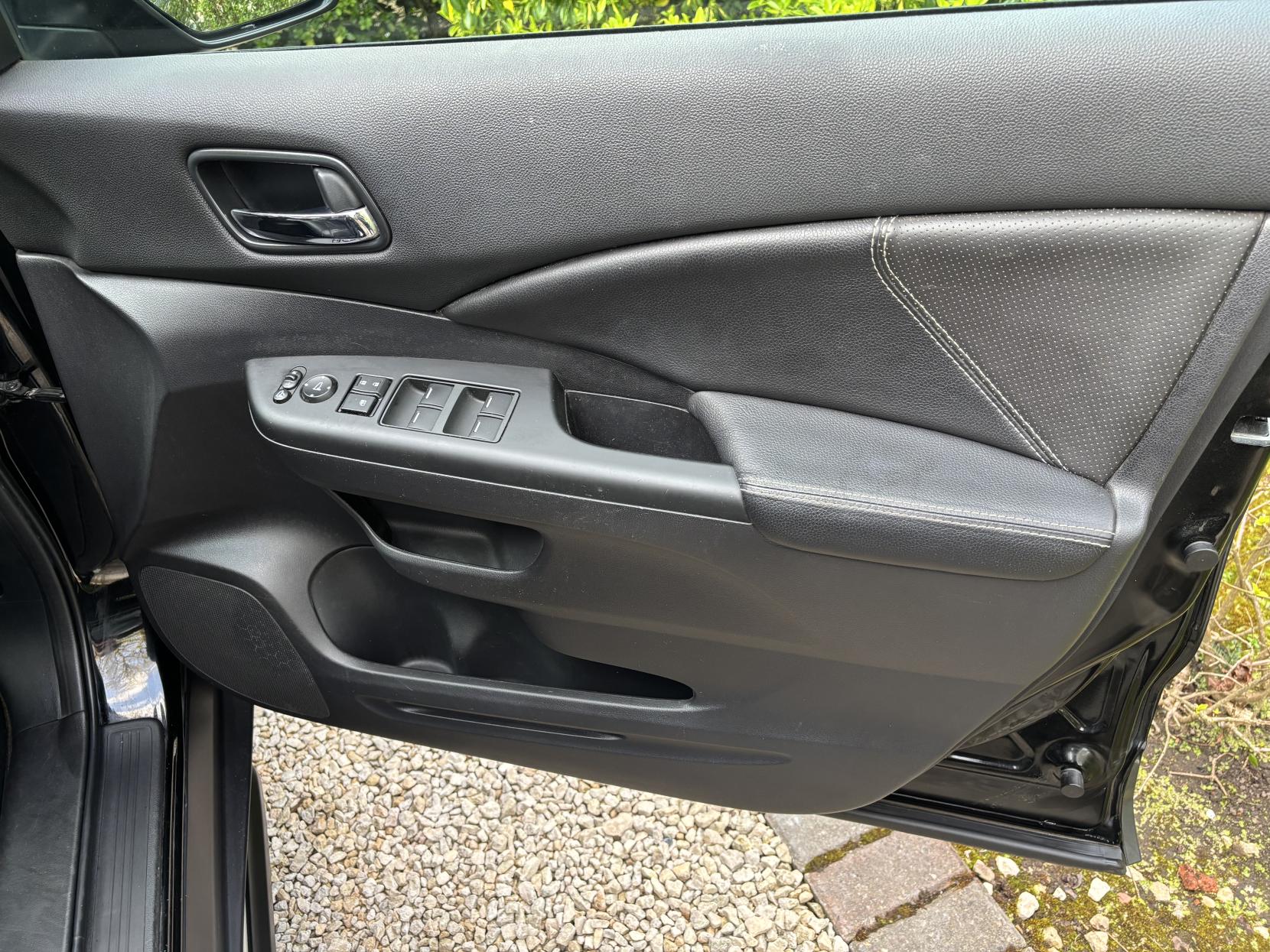 Honda CR-V 1.6 i-DTEC Black Edition SUV 5dr Diesel Manual 4WD Euro 6 (s/s) (160 ps)