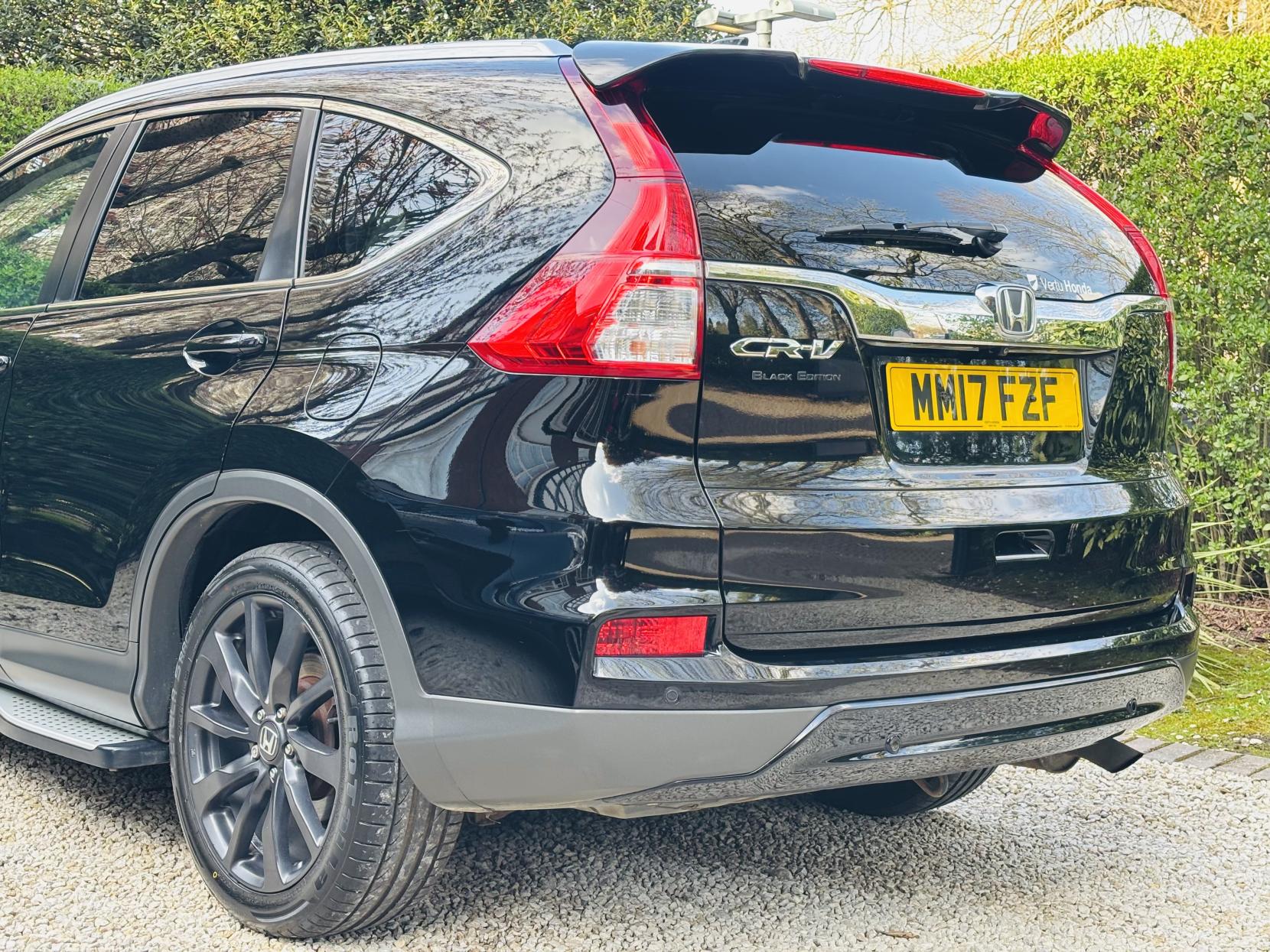 Honda CR-V 1.6 i-DTEC Black Edition SUV 5dr Diesel Manual 4WD Euro 6 (s/s) (160 ps)