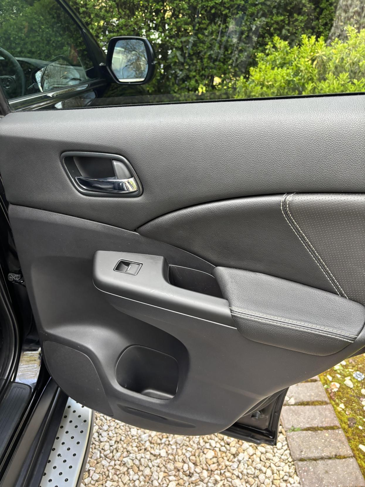 Honda CR-V 1.6 i-DTEC Black Edition SUV 5dr Diesel Manual 4WD Euro 6 (s/s) (160 ps)