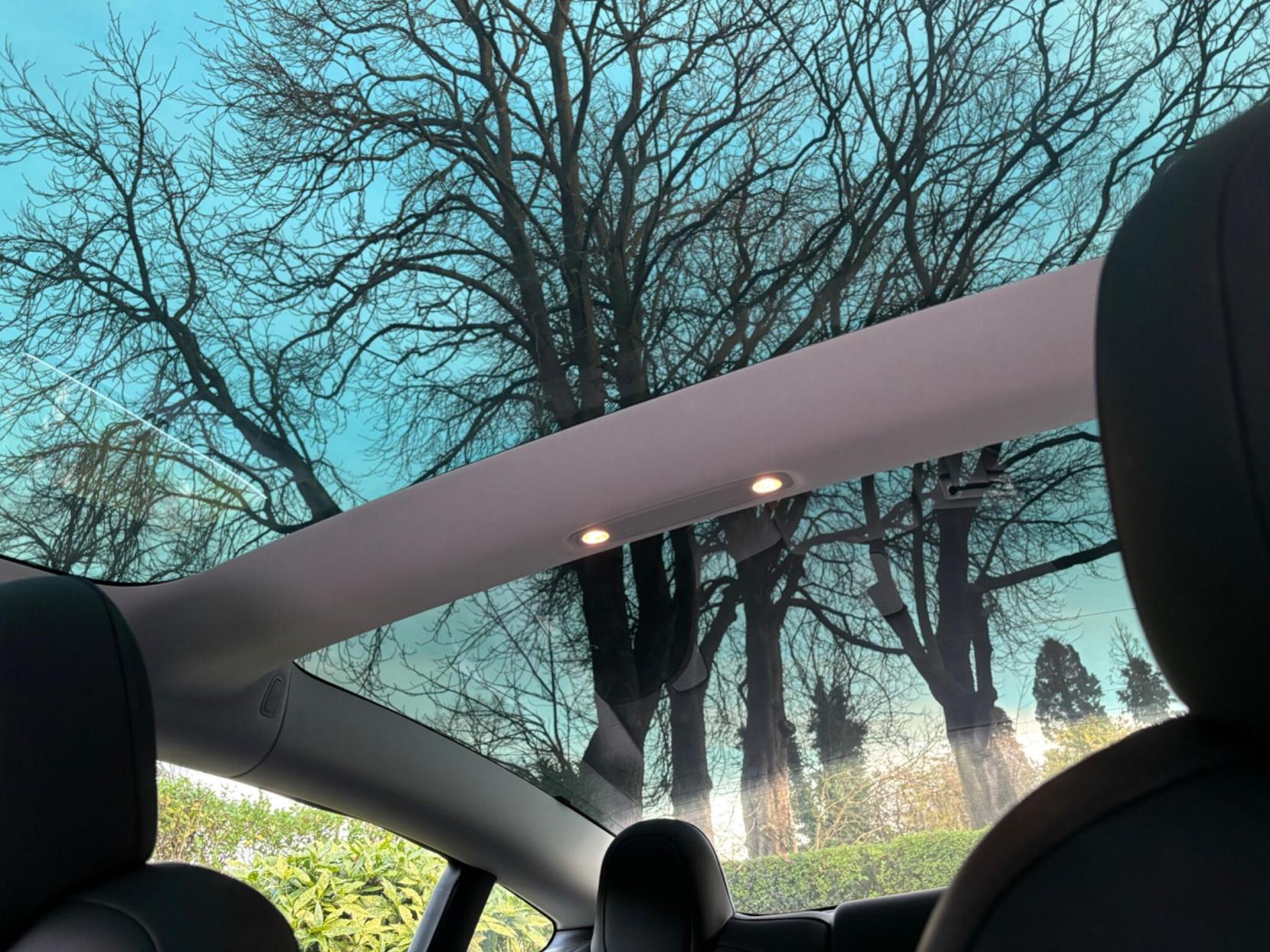 Tesla Model 3 Standard Range Plus Saloon 4dr Electric Auto RWD (241 bhp)