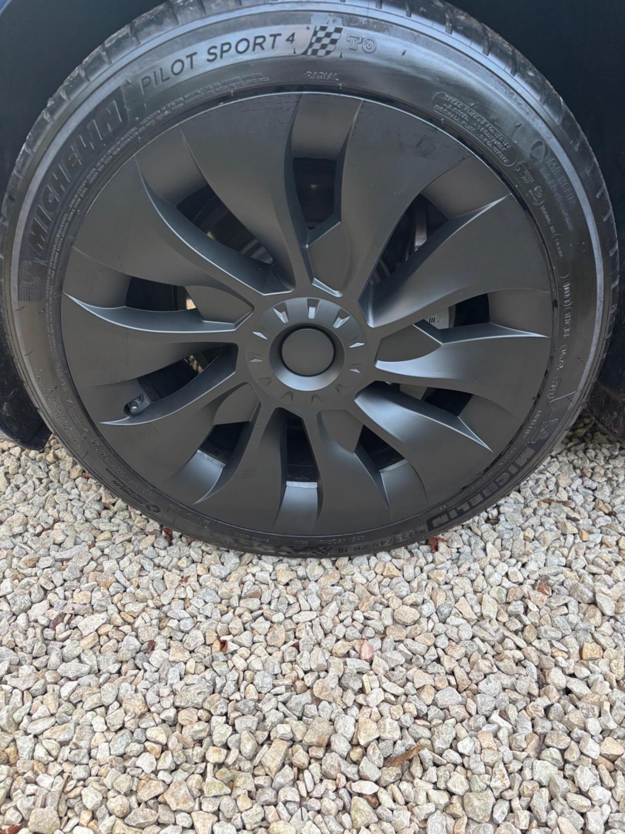 Tesla Model 3 Standard Range Plus Saloon 4dr Electric Auto RWD (241 bhp)