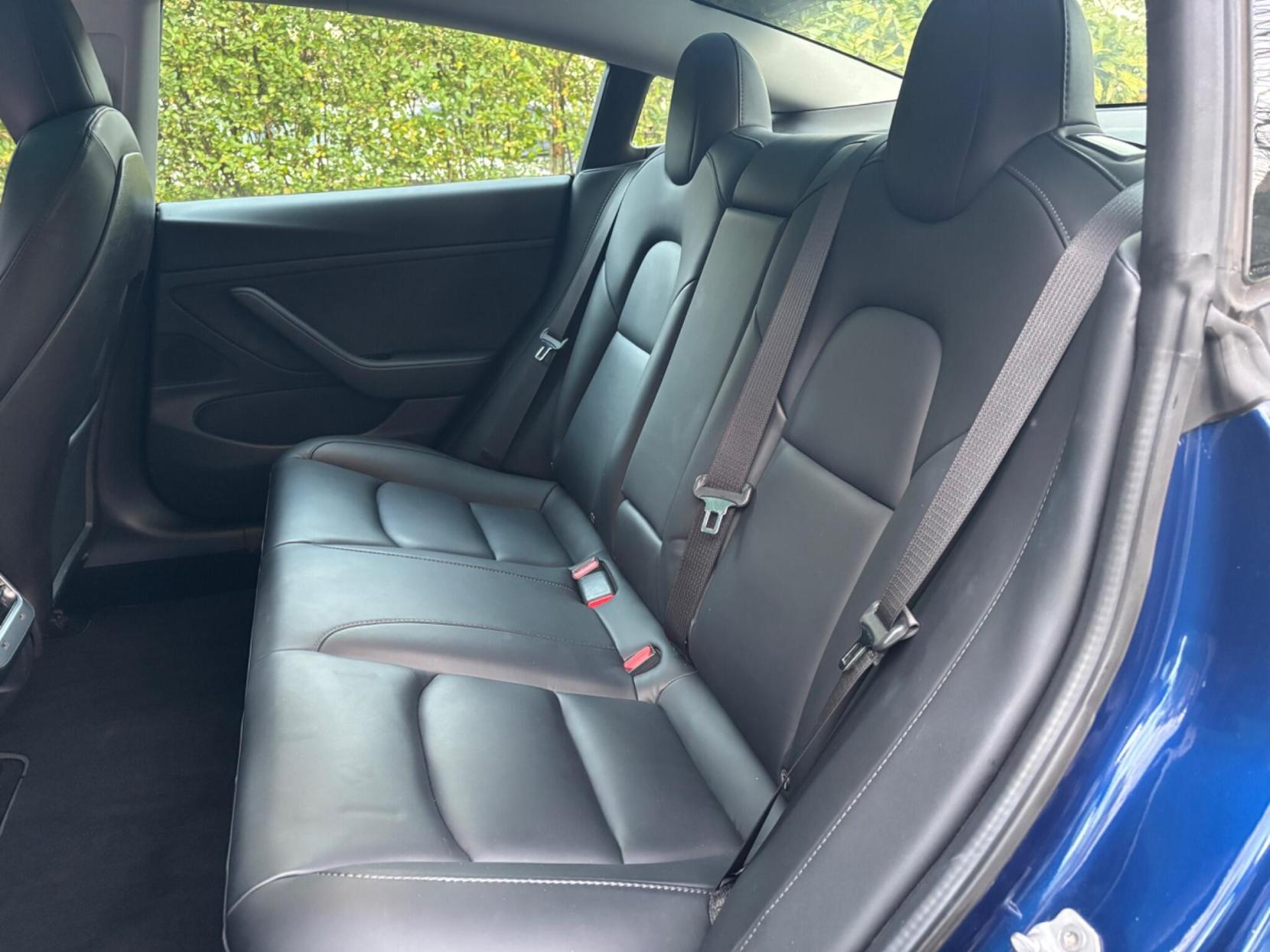 Tesla Model 3 Standard Range Plus Saloon 4dr Electric Auto RWD (241 bhp)