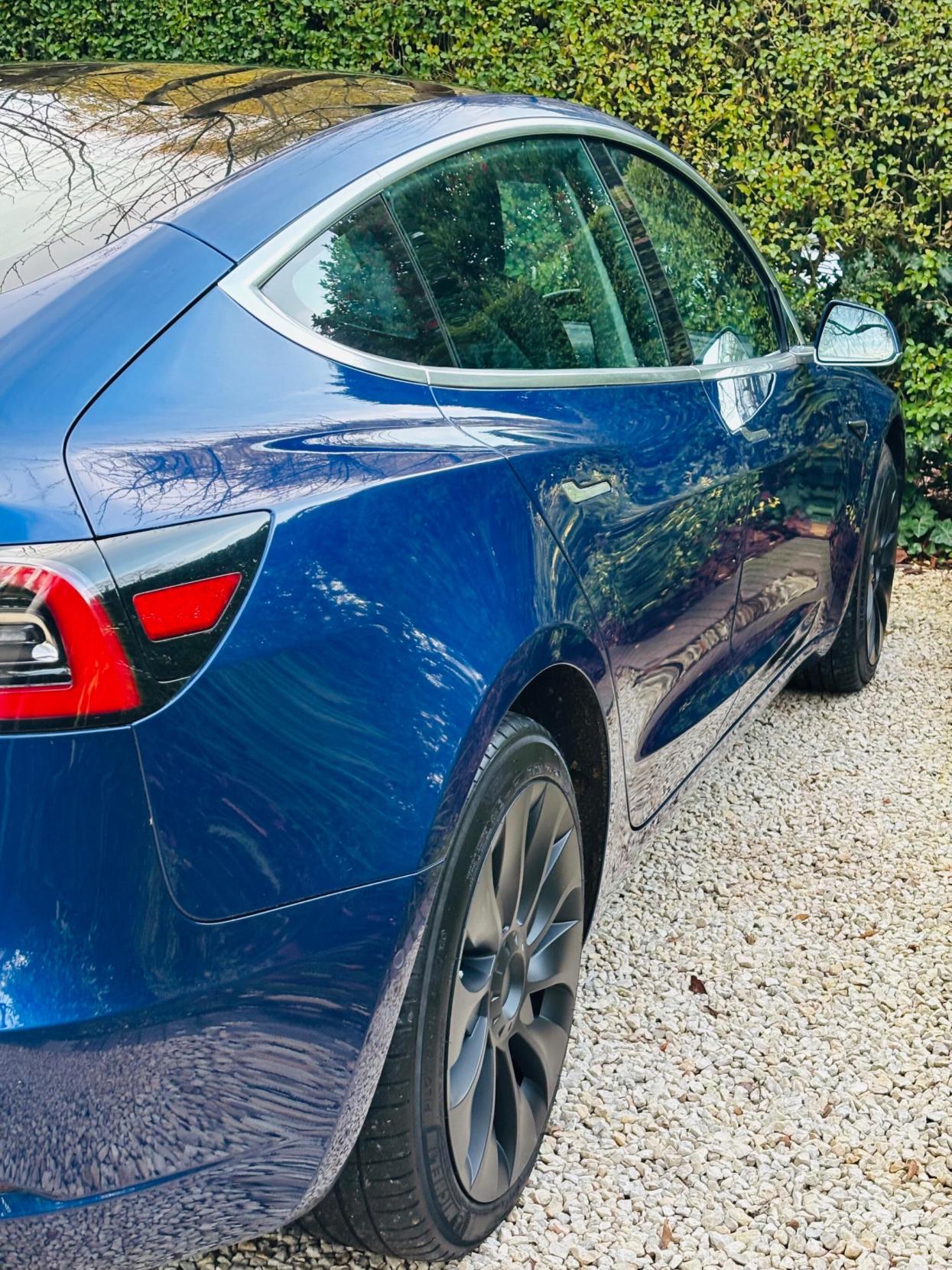 Tesla Model 3 Standard Range Plus Saloon 4dr Electric Auto RWD (241 bhp)