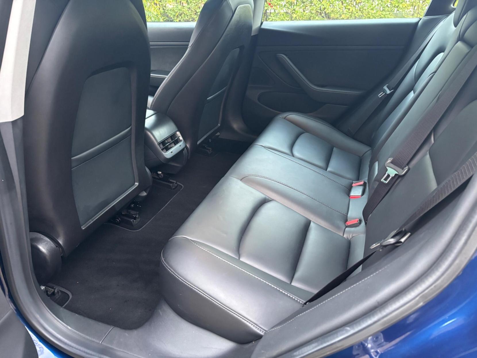 Tesla Model 3 Standard Range Plus Saloon 4dr Electric Auto RWD (241 bhp)