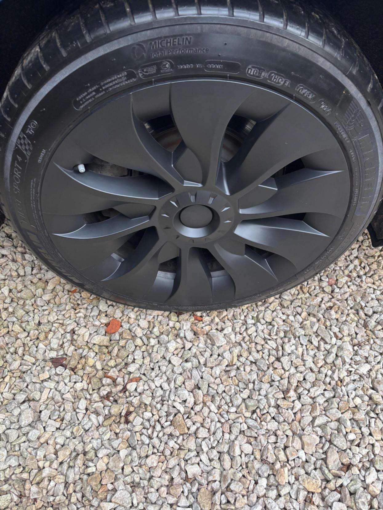 Tesla Model 3 Standard Range Plus Saloon 4dr Electric Auto RWD (241 bhp)