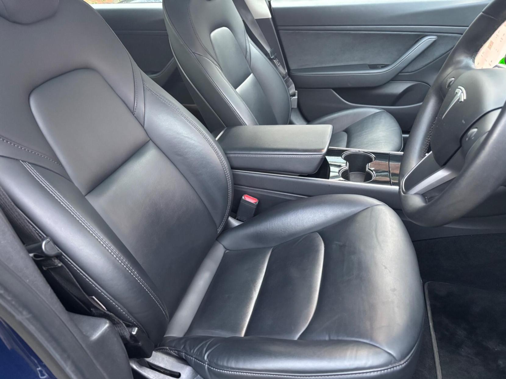 Tesla Model 3 Standard Range Plus Saloon 4dr Electric Auto RWD (241 bhp)