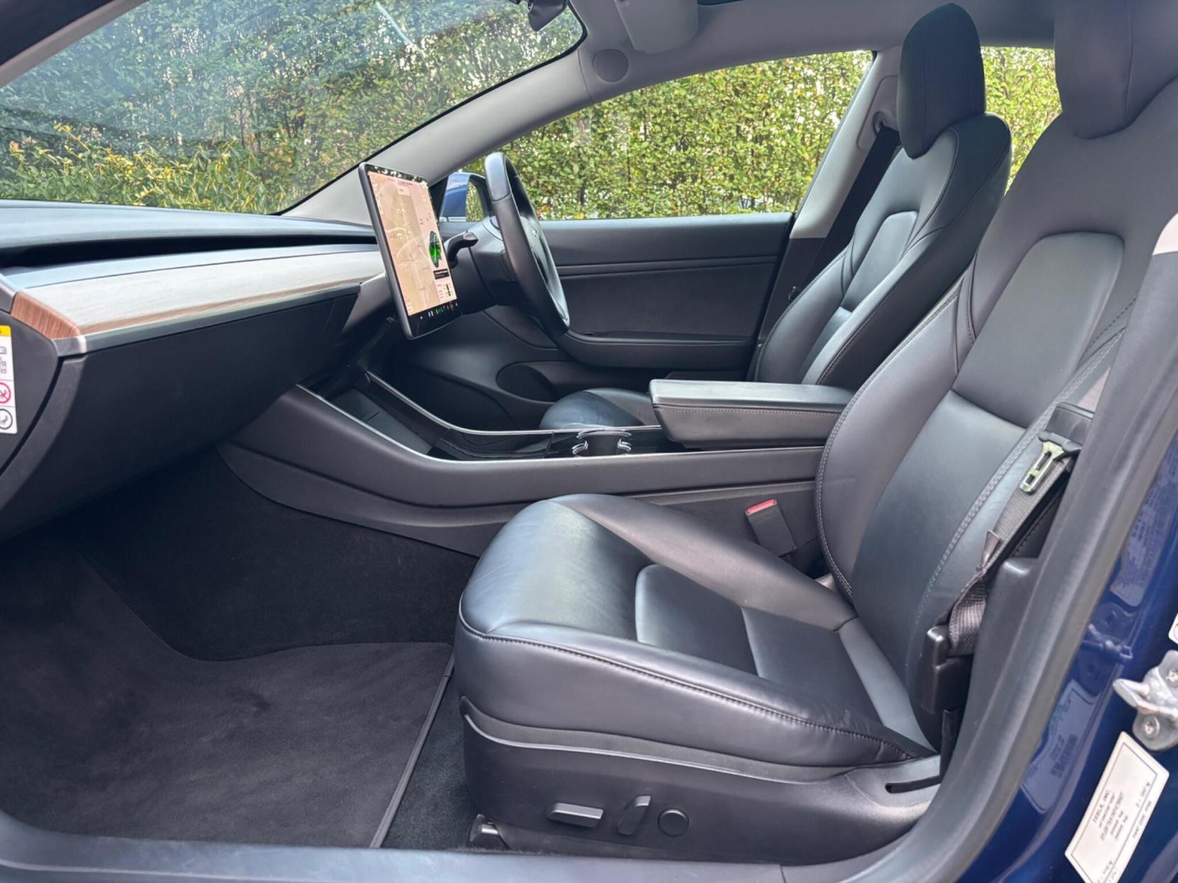 Tesla Model 3 Standard Range Plus Saloon 4dr Electric Auto RWD (241 bhp)