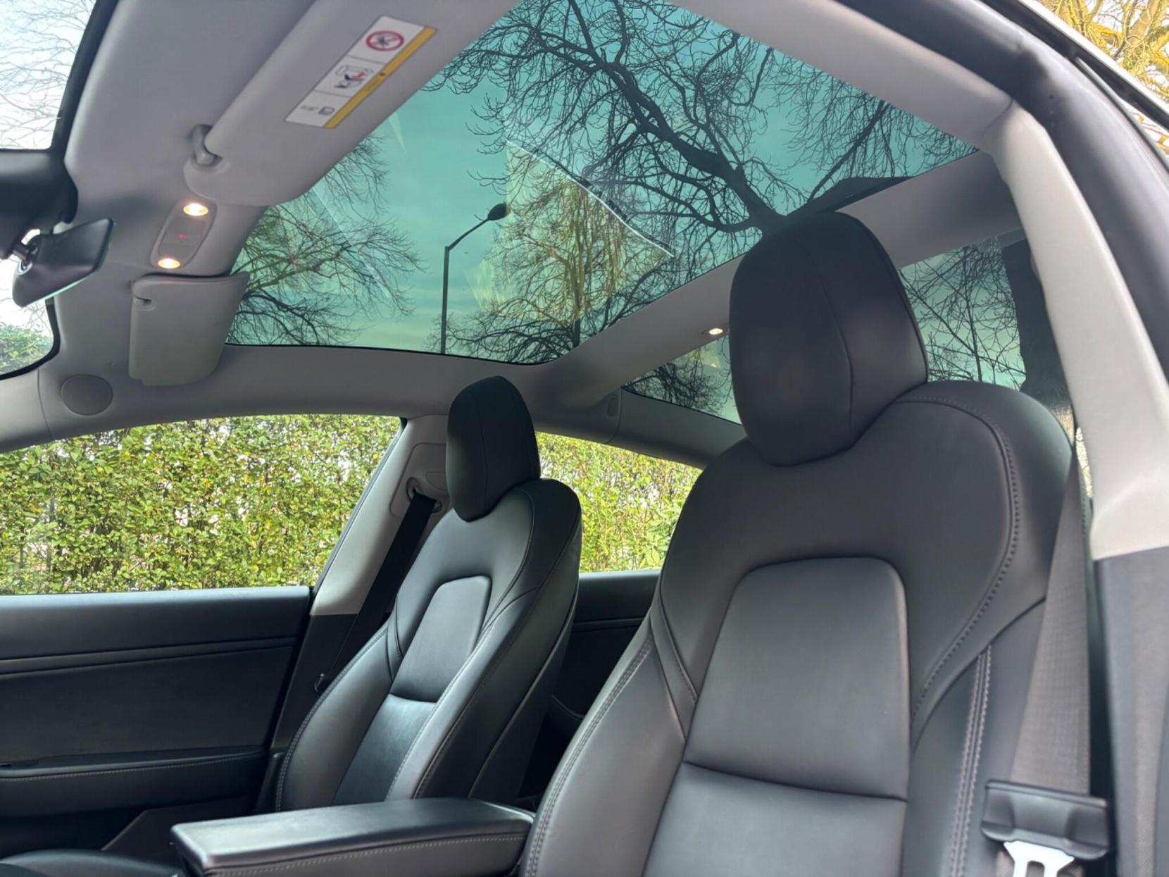 Tesla Model 3 Standard Range Plus Saloon 4dr Electric Auto RWD (241 bhp)