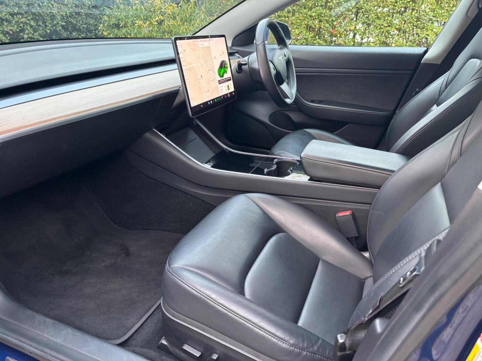 Tesla Model 3 Standard Range Plus Saloon 4dr Electric Auto RWD (241 bhp)