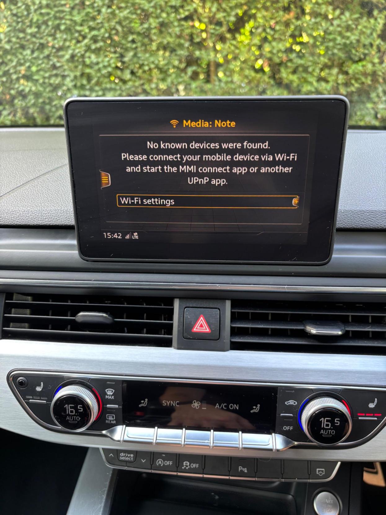 Audi A4 Avant 2.0 TDI ultra S line Estate 5dr Diesel S Tronic Euro 6 (s/s) (190 ps)