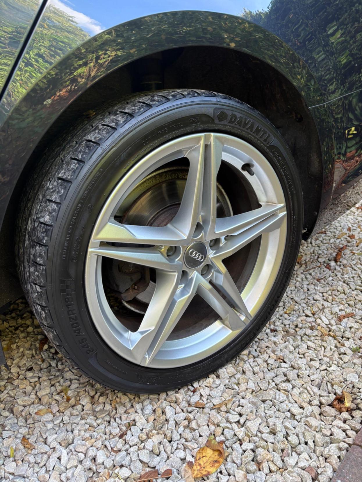 Audi A4 Avant 2.0 TDI ultra S line Estate 5dr Diesel S Tronic Euro 6 (s/s) (190 ps)