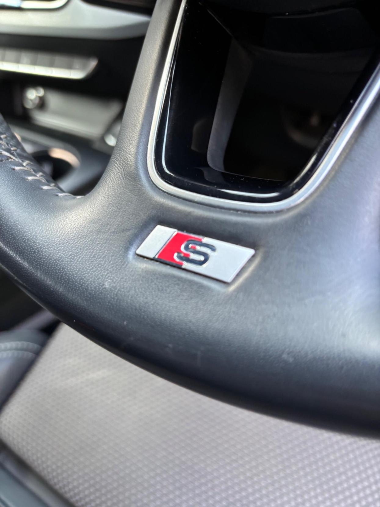 Audi A4 Avant 2.0 TDI ultra S line Estate 5dr Diesel S Tronic Euro 6 (s/s) (190 ps)