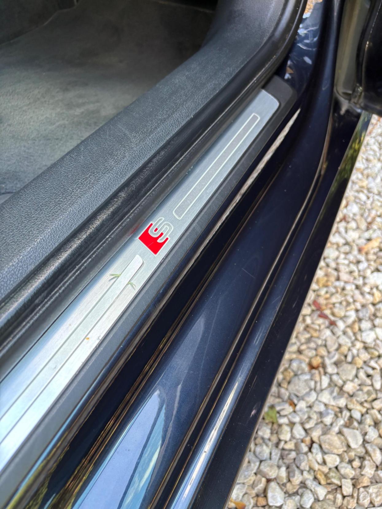 Audi A4 Avant 2.0 TDI ultra S line Estate 5dr Diesel S Tronic Euro 6 (s/s) (190 ps)