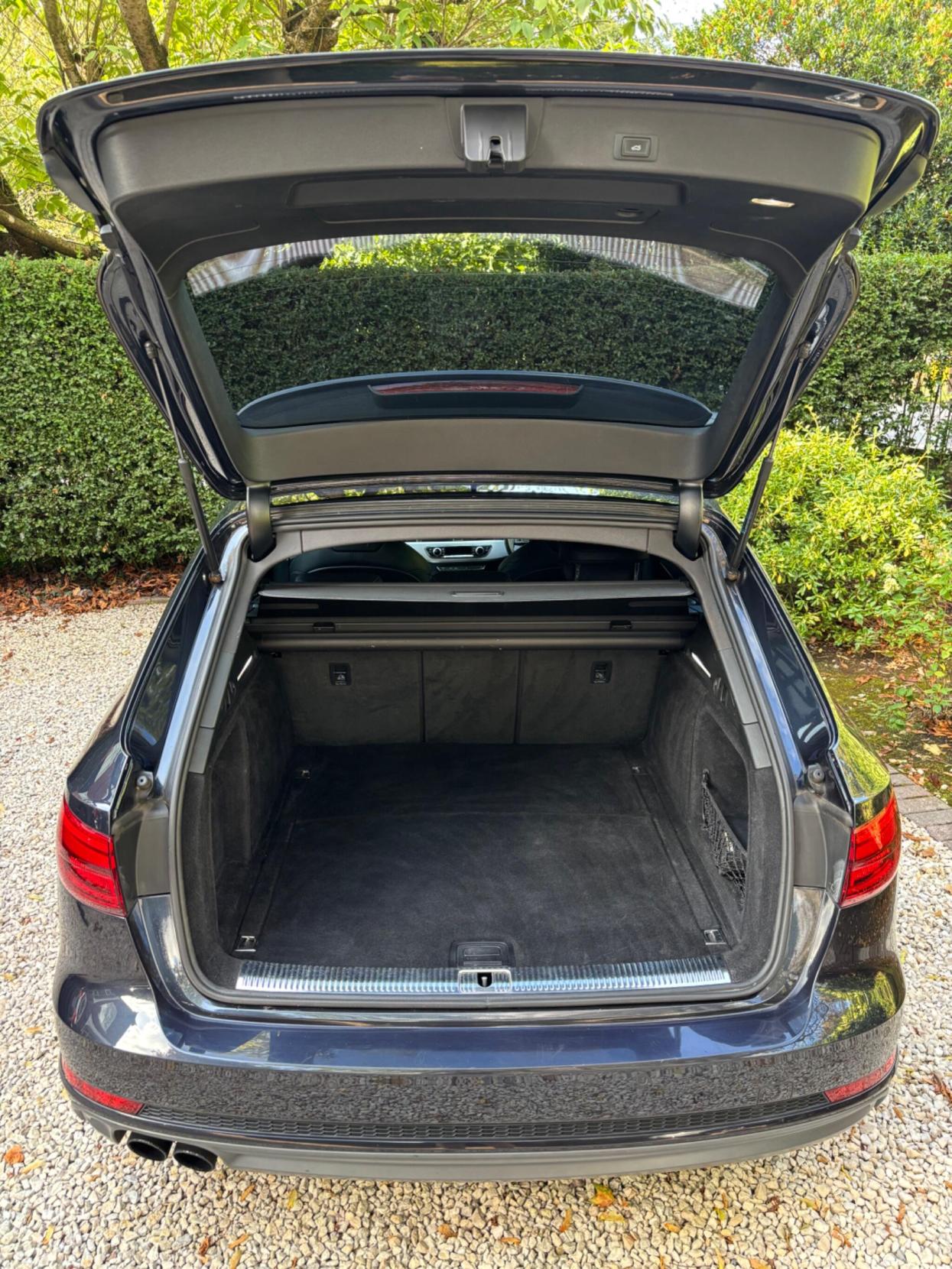 Audi A4 Avant 2.0 TDI ultra S line Estate 5dr Diesel S Tronic Euro 6 (s/s) (190 ps)