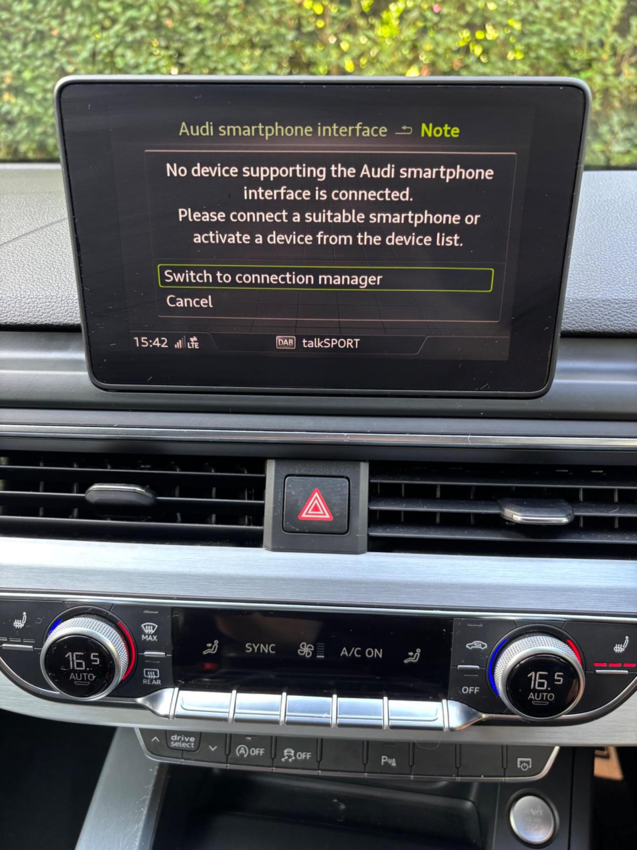 Audi A4 Avant 2.0 TDI ultra S line Estate 5dr Diesel S Tronic Euro 6 (s/s) (190 ps)