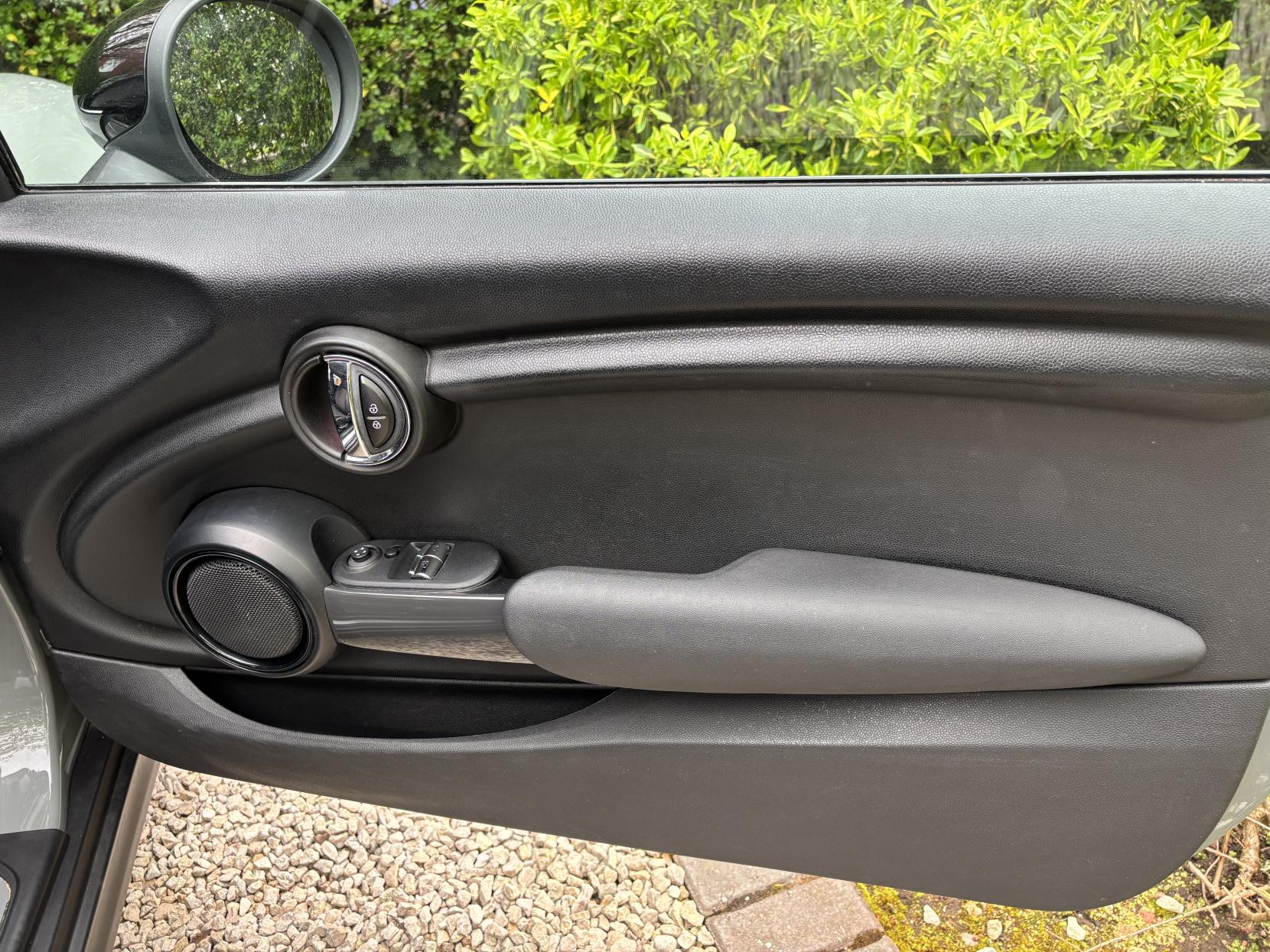 MINI Hatch 1.5 Cooper Hatchback 3dr Petrol Manual Euro 6 (s/s) (136 ps)