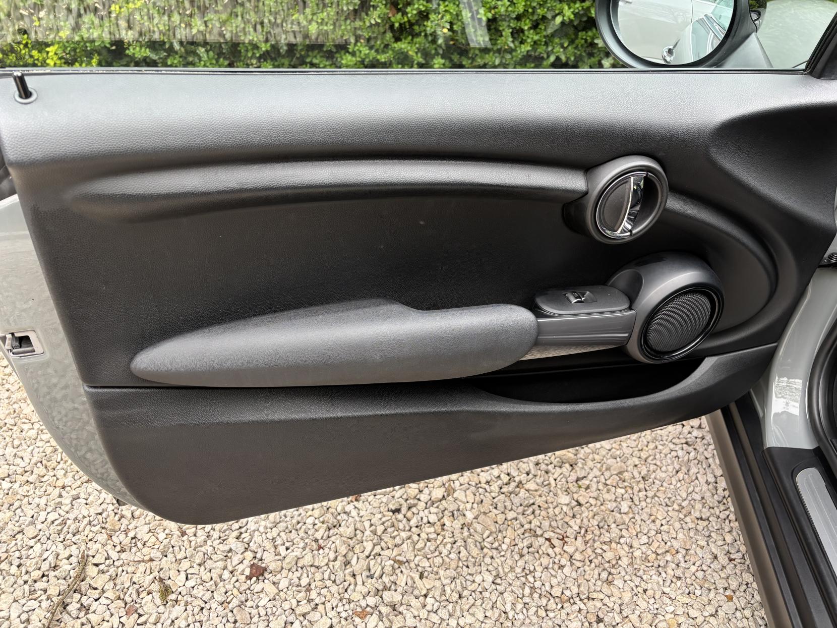 MINI Hatch 1.5 Cooper Hatchback 3dr Petrol Manual Euro 6 (s/s) (136 ps)