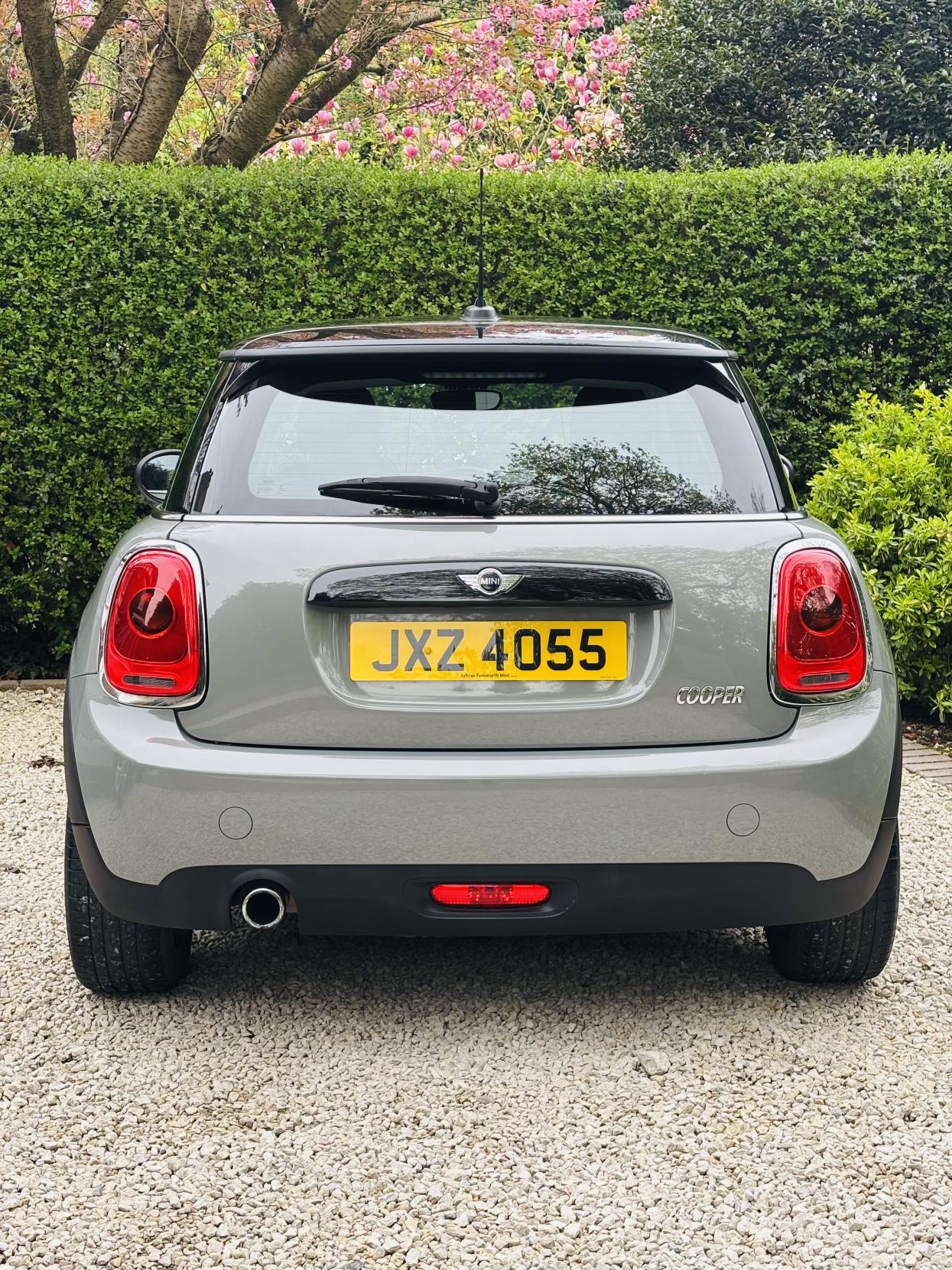 MINI Hatch 1.5 Cooper Hatchback 3dr Petrol Manual Euro 6 (s/s) (136 ps)