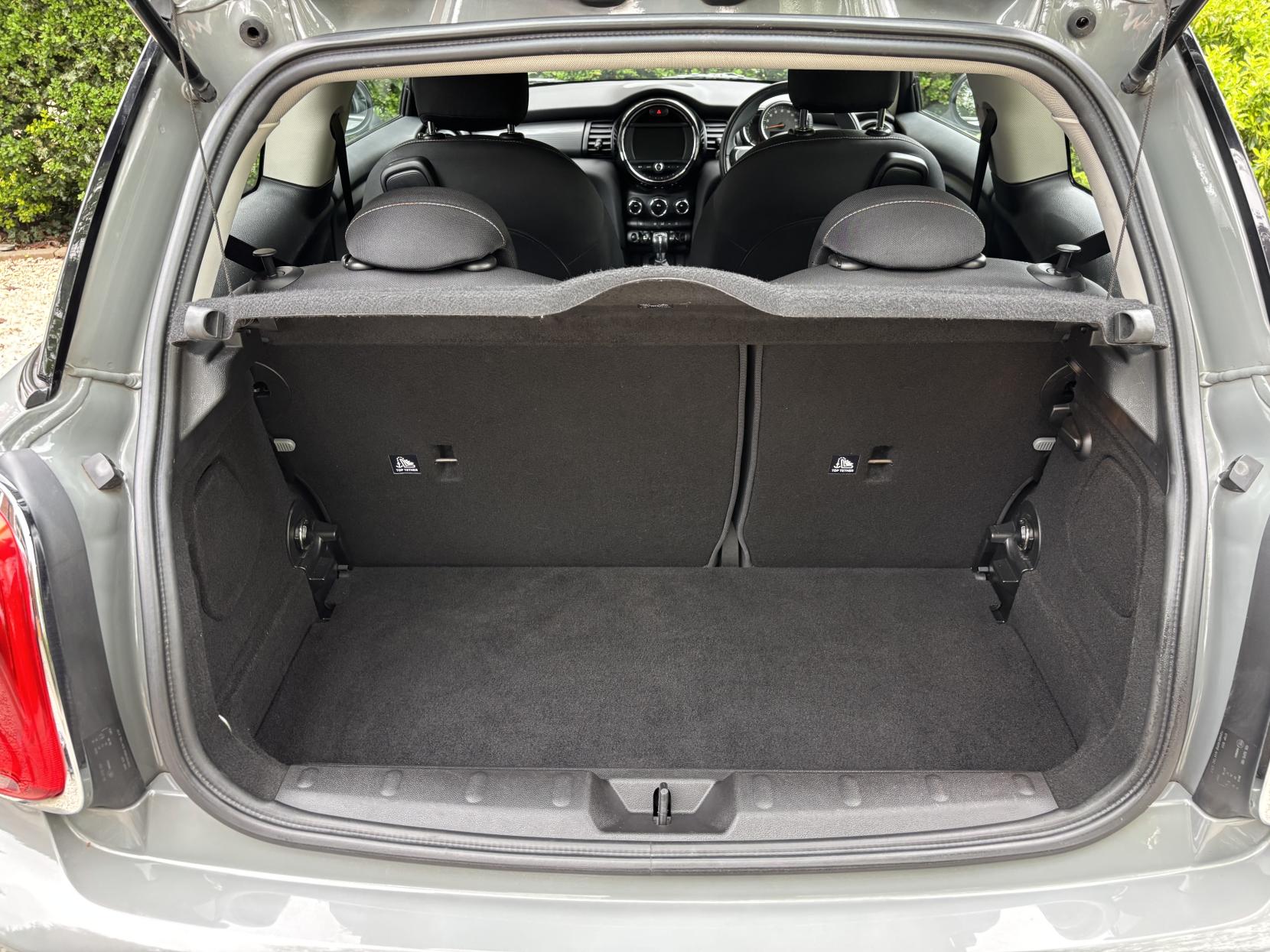 MINI Hatch 1.5 Cooper Hatchback 3dr Petrol Manual Euro 6 (s/s) (136 ps)