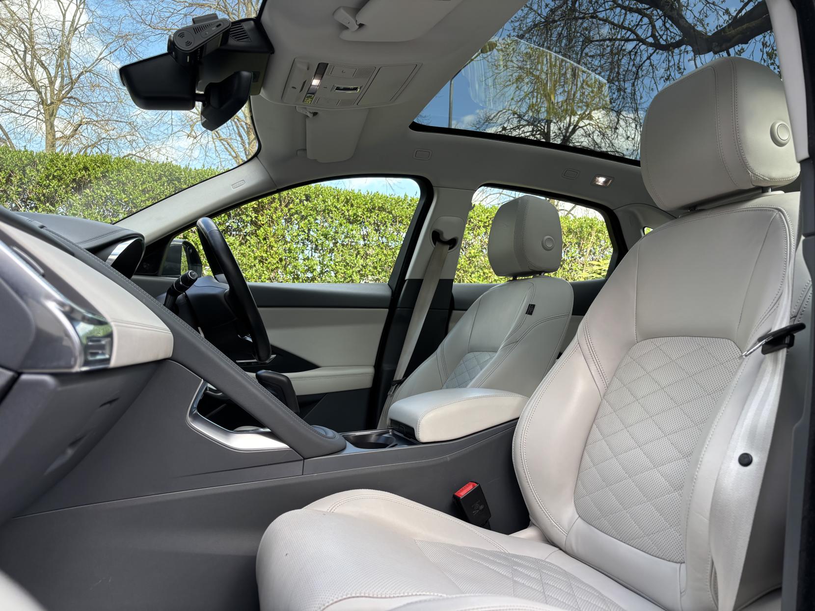 Jaguar E-PACE 2.0 P250 HSE SUV 5dr Petrol Auto AWD Euro 6 (s/s) (249 ps)