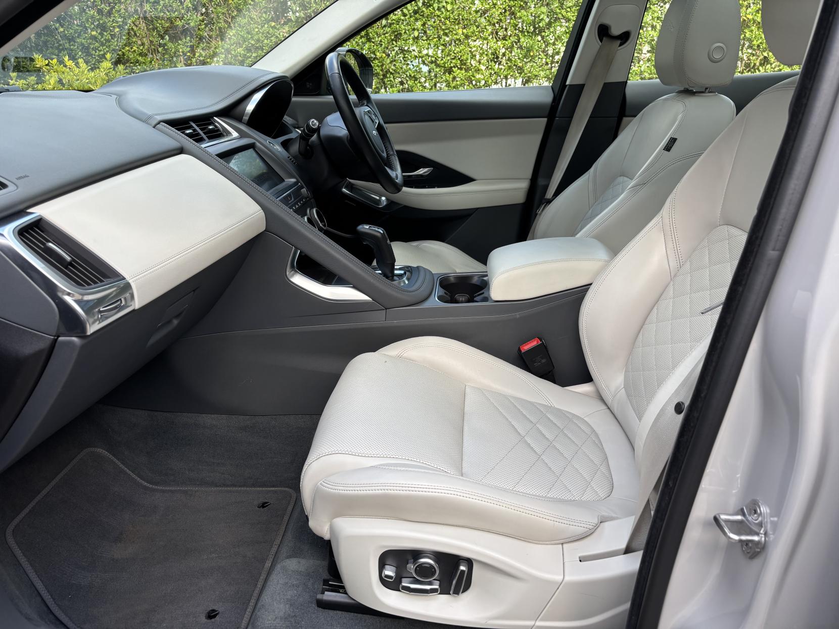 Jaguar E-PACE 2.0 P250 HSE SUV 5dr Petrol Auto AWD Euro 6 (s/s) (249 ps)