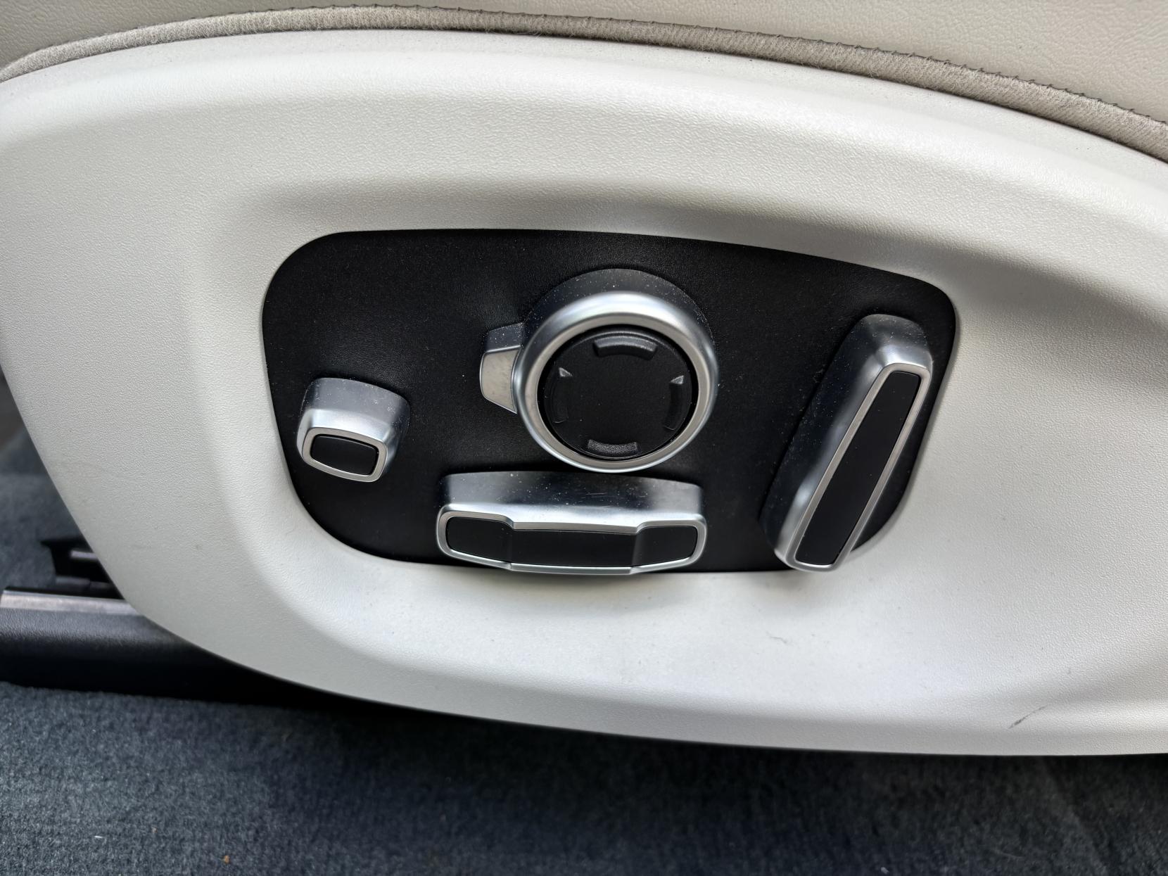 Jaguar E-PACE 2.0 P250 HSE SUV 5dr Petrol Auto AWD Euro 6 (s/s) (249 ps)