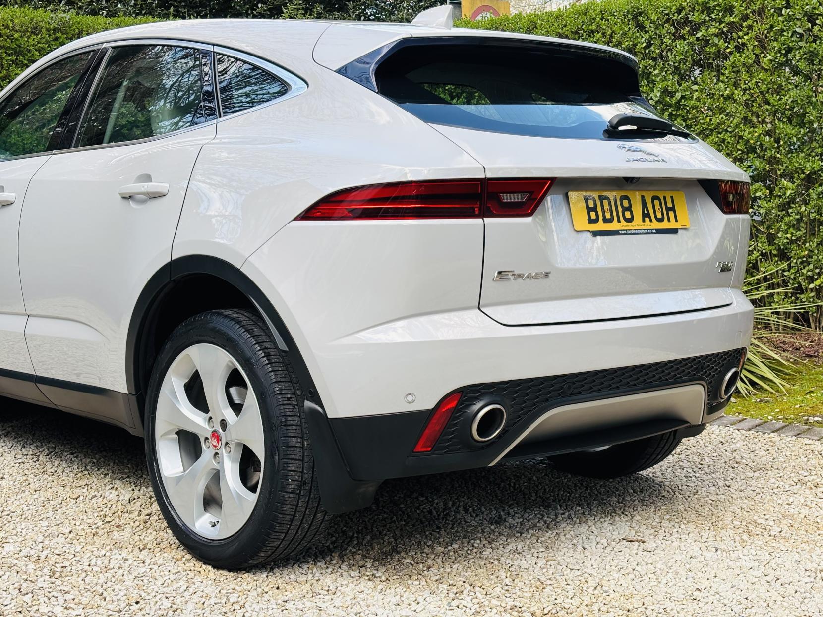 Jaguar E-PACE 2.0 P250 HSE SUV 5dr Petrol Auto AWD Euro 6 (s/s) (249 ps)