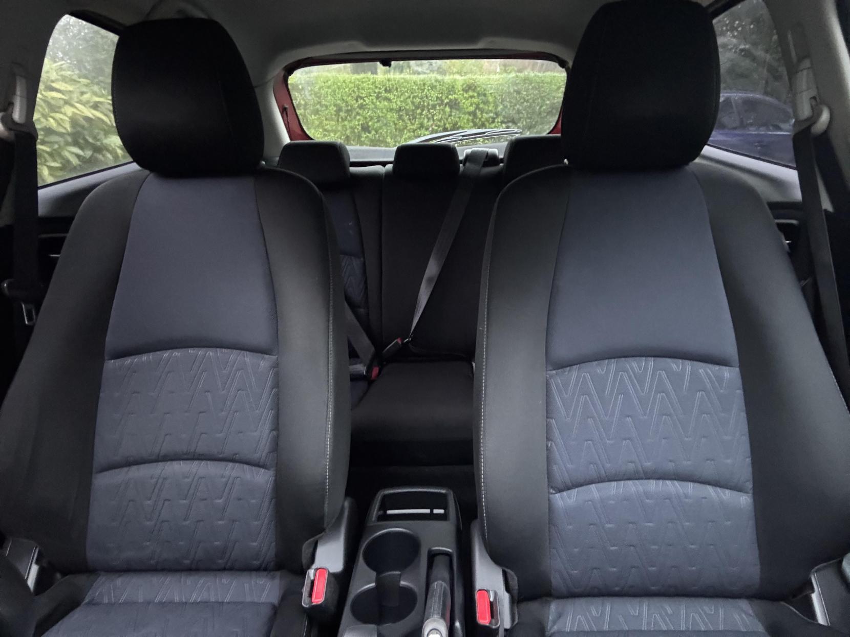 Mazda Mazda2 1.5 SKYACTIV-G Sports Launch Edition Hatchback 5dr Petrol Manual Euro 6 (s/s) (90 ps)