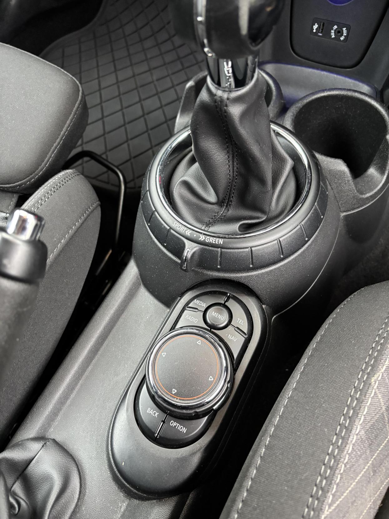 MINI Hatch 1.5 Cooper Hatchback 3dr Petrol Manual Euro 6 (s/s) (136 ps)