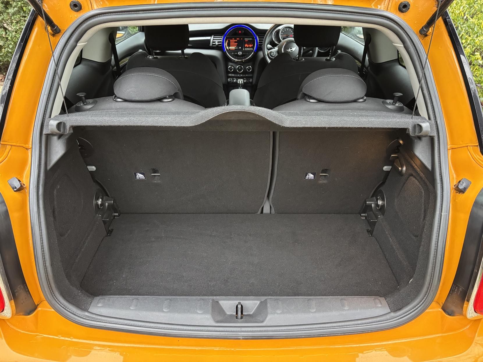 MINI Hatch 1.5 Cooper Hatchback 3dr Petrol Manual Euro 6 (s/s) (136 ps)