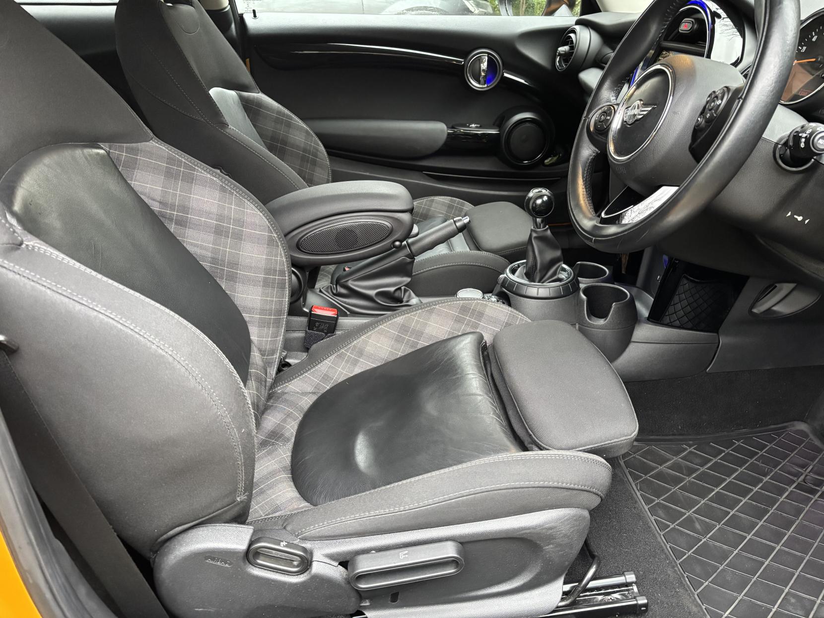 MINI Hatch 1.5 Cooper Hatchback 3dr Petrol Manual Euro 6 (s/s) (136 ps)