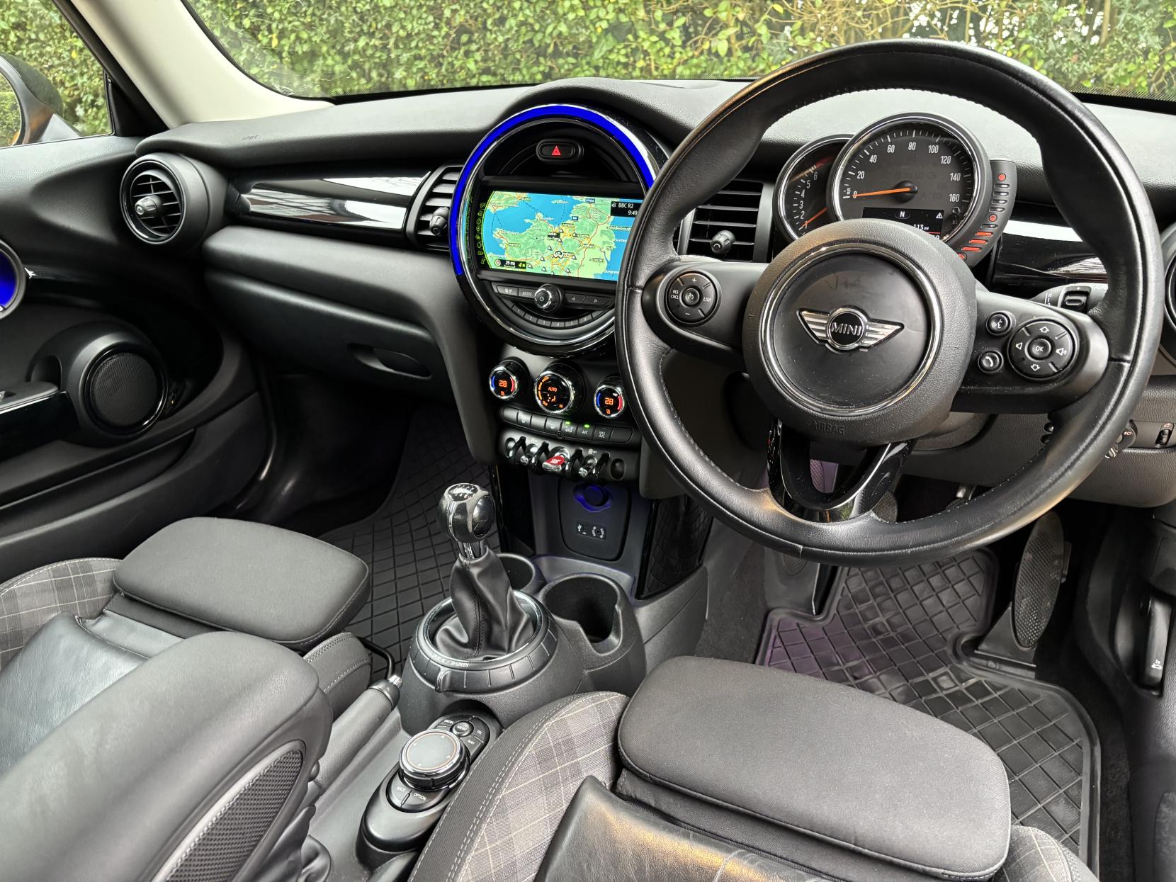 MINI Hatch 1.5 Cooper Hatchback 3dr Petrol Manual Euro 6 (s/s) (136 ps)