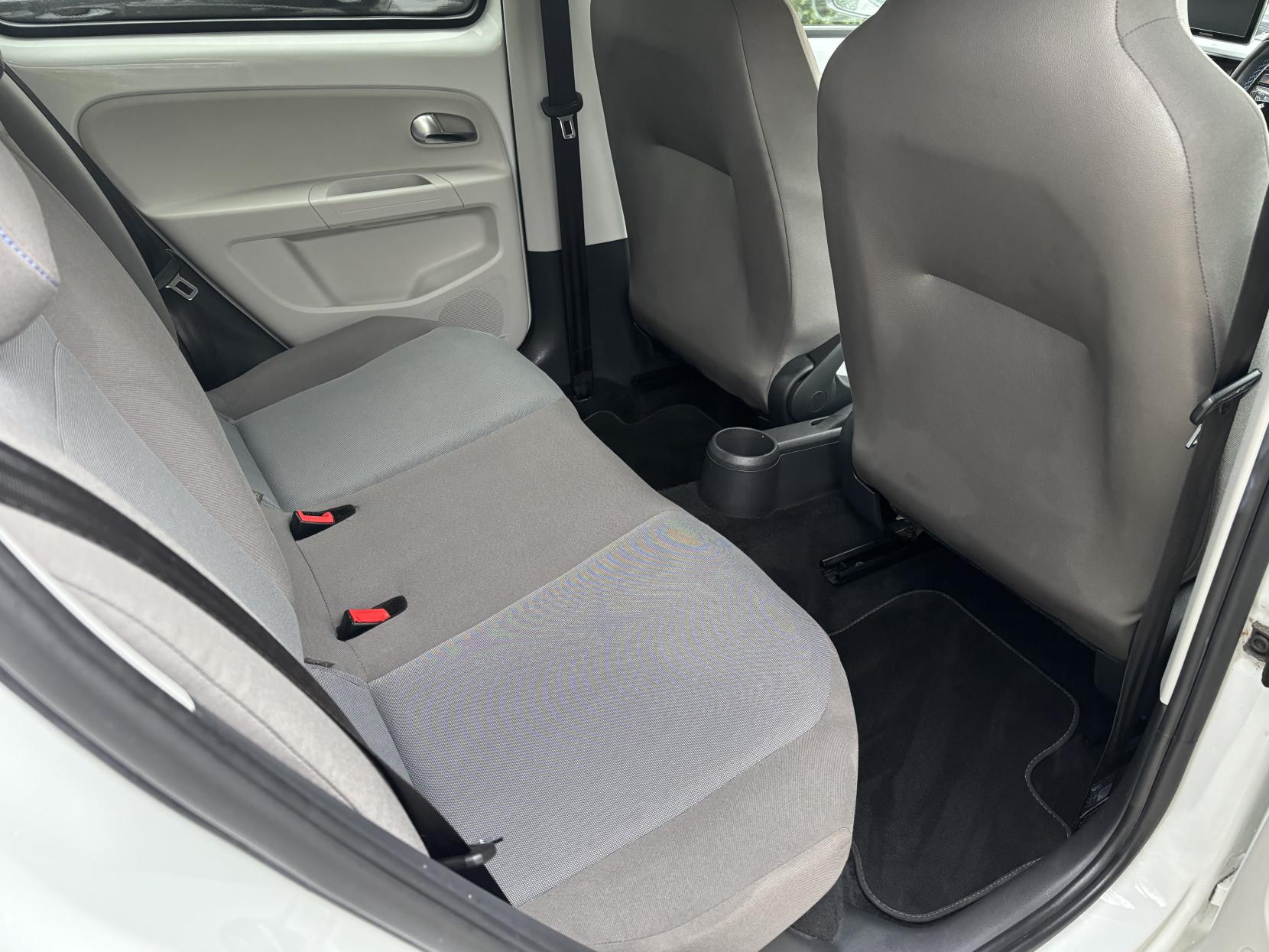 Volkswagen e-up! 18.7kWh e-up! Hatchback 5dr Electric Auto (82 ps)