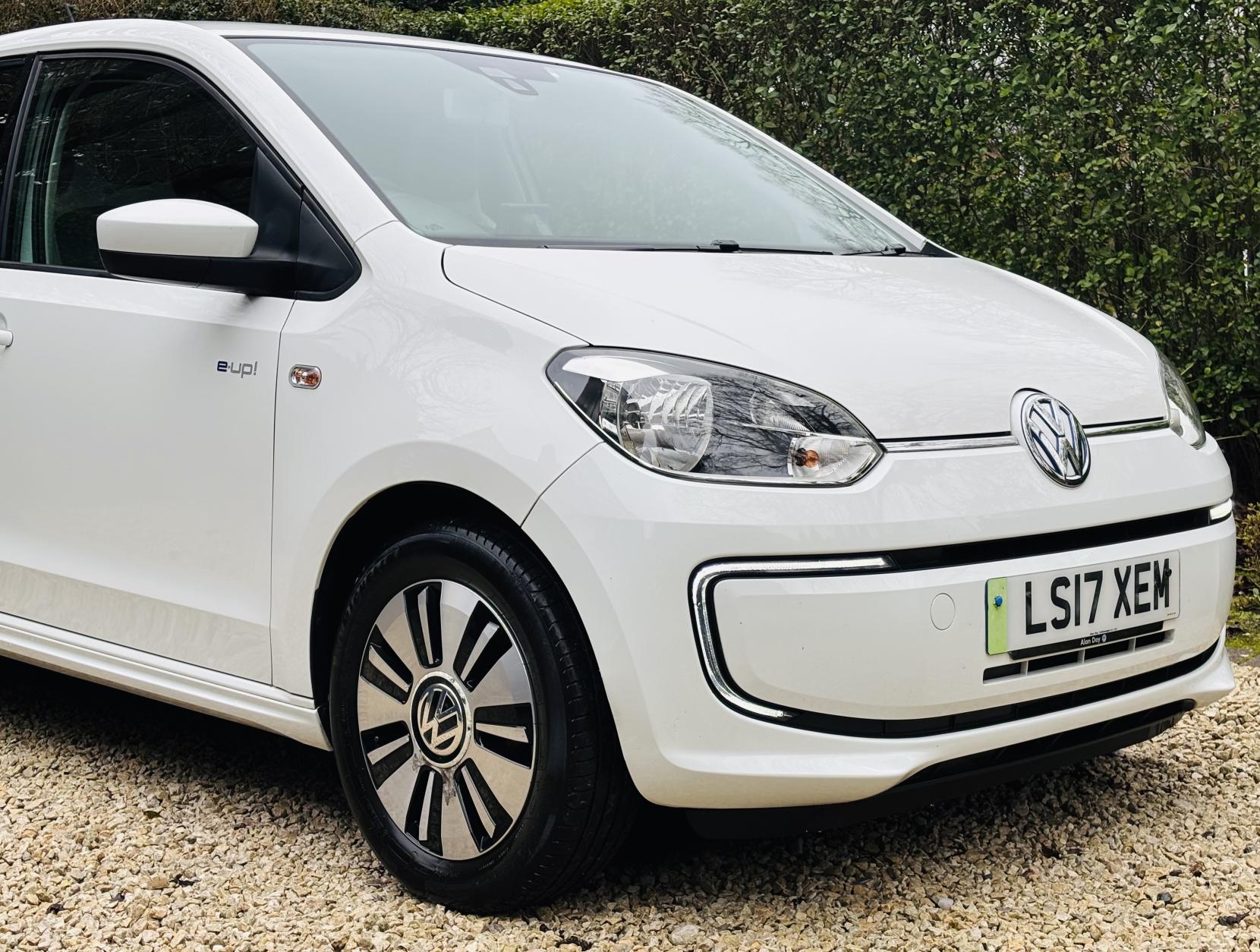 Volkswagen e-up! 18.7kWh e-up! Hatchback 5dr Electric Auto (82 ps)