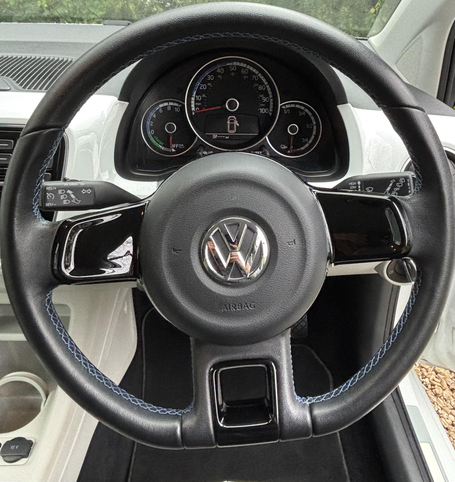 Volkswagen e-up! 18.7kWh e-up! Hatchback 5dr Electric Auto (82 ps)