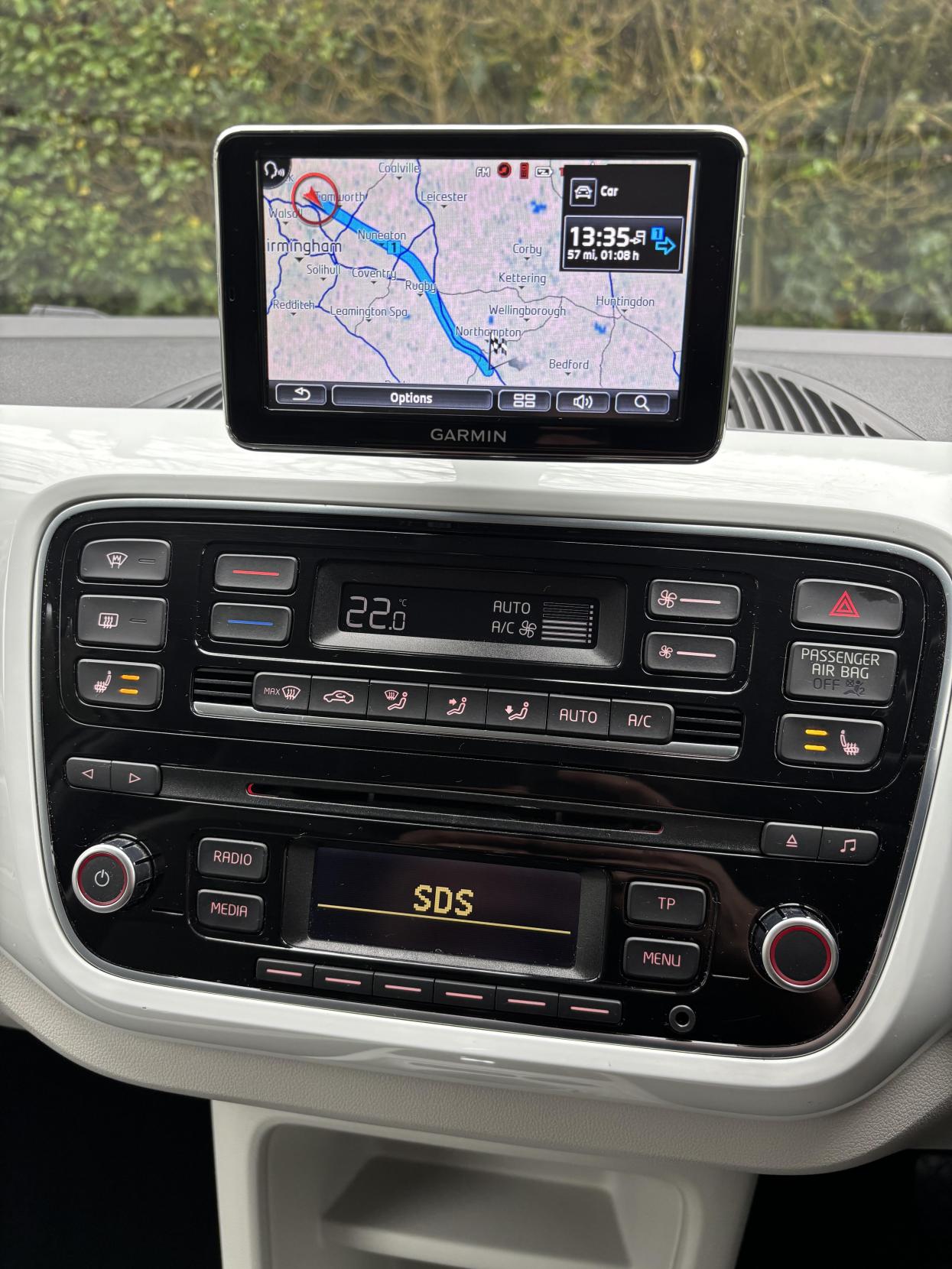 Volkswagen e-up! 18.7kWh e-up! Hatchback 5dr Electric Auto (82 ps)