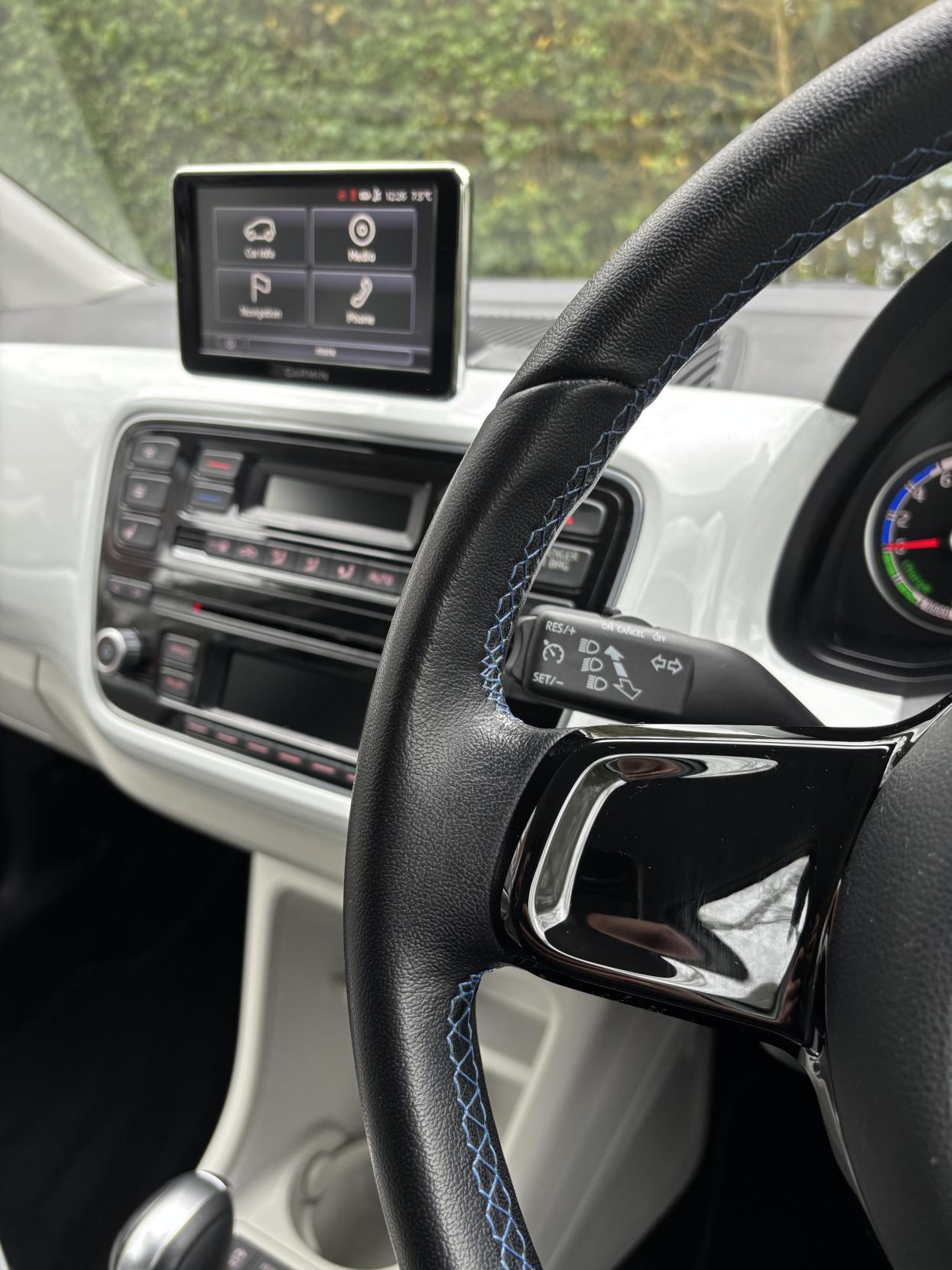 Volkswagen e-up! 18.7kWh e-up! Hatchback 5dr Electric Auto (82 ps)