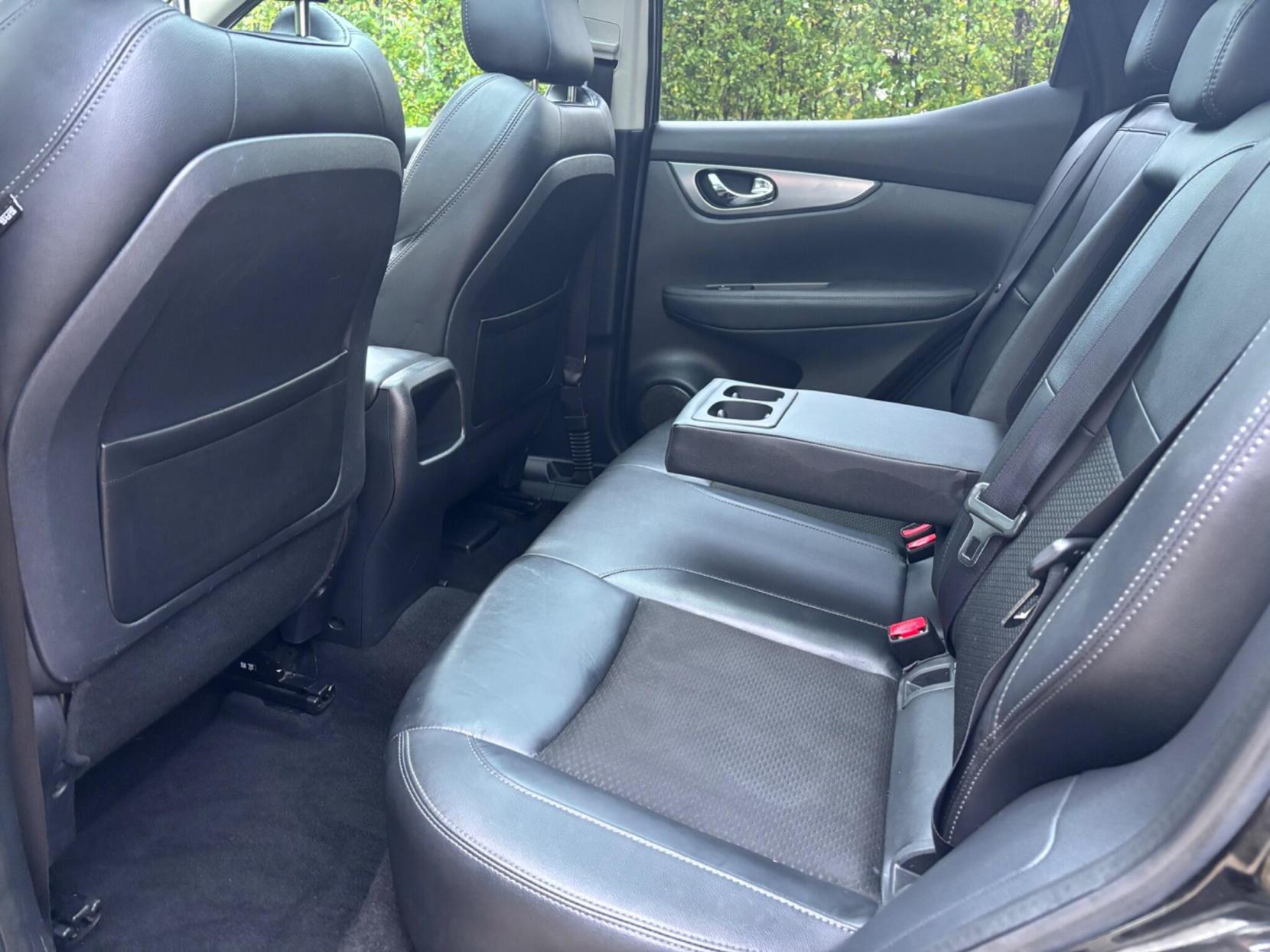 Nissan Qashqai 1.2 DIG-T Tekna SUV 5dr Petrol Manual Euro 6 (s/s) (115 ps)