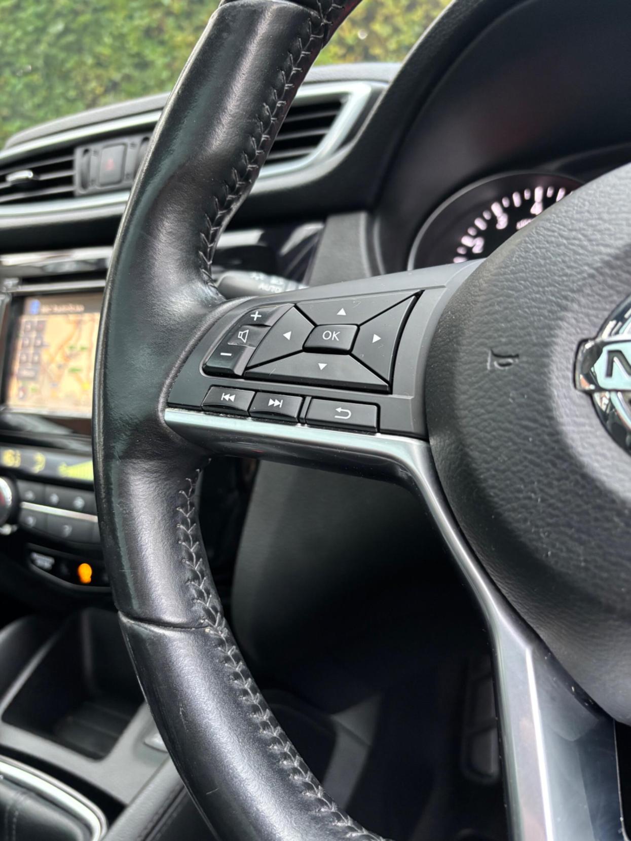 Nissan Qashqai 1.2 DIG-T Tekna SUV 5dr Petrol Manual Euro 6 (s/s) (115 ps)