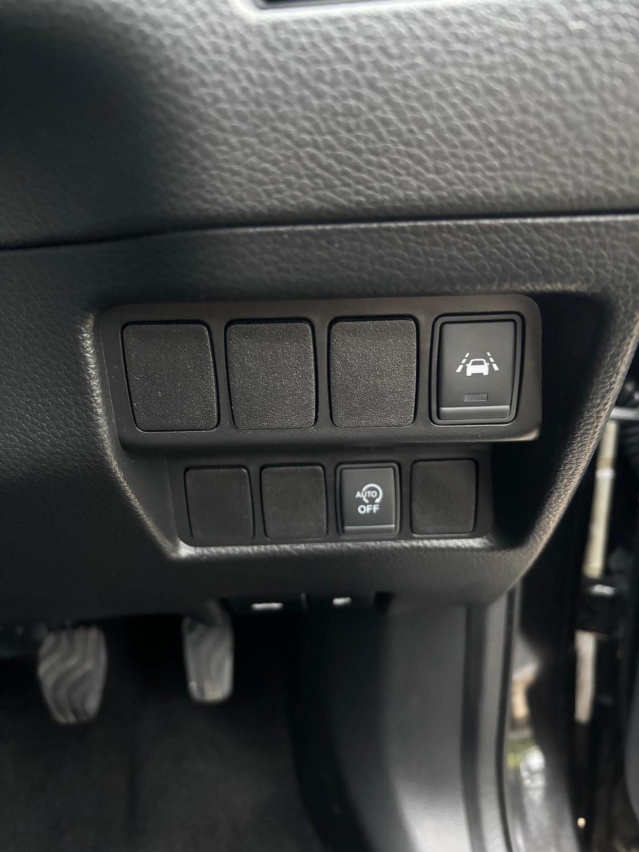 Nissan Qashqai 1.2 DIG-T Tekna SUV 5dr Petrol Manual Euro 6 (s/s) (115 ps)