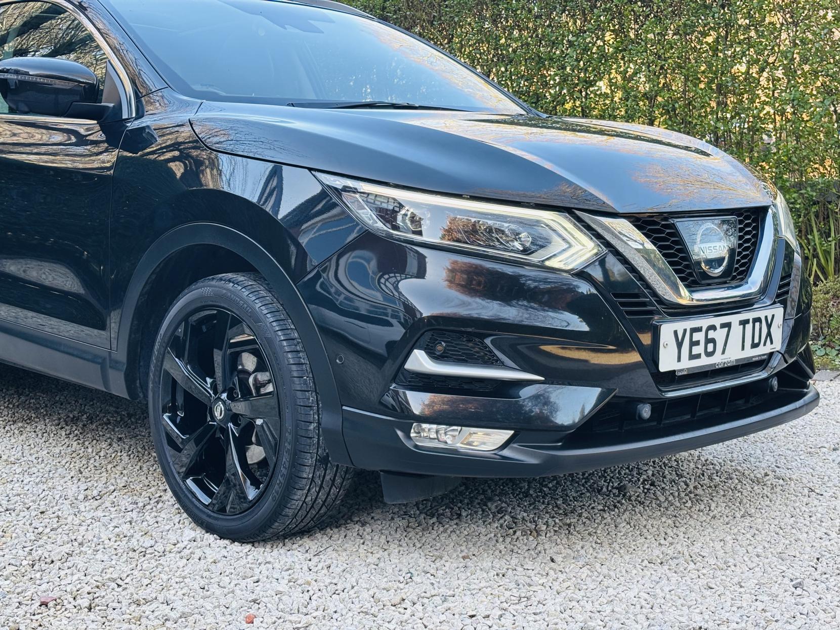 Nissan Qashqai 1.2 DIG-T Tekna SUV 5dr Petrol Manual Euro 6 (s/s) (115 ps)