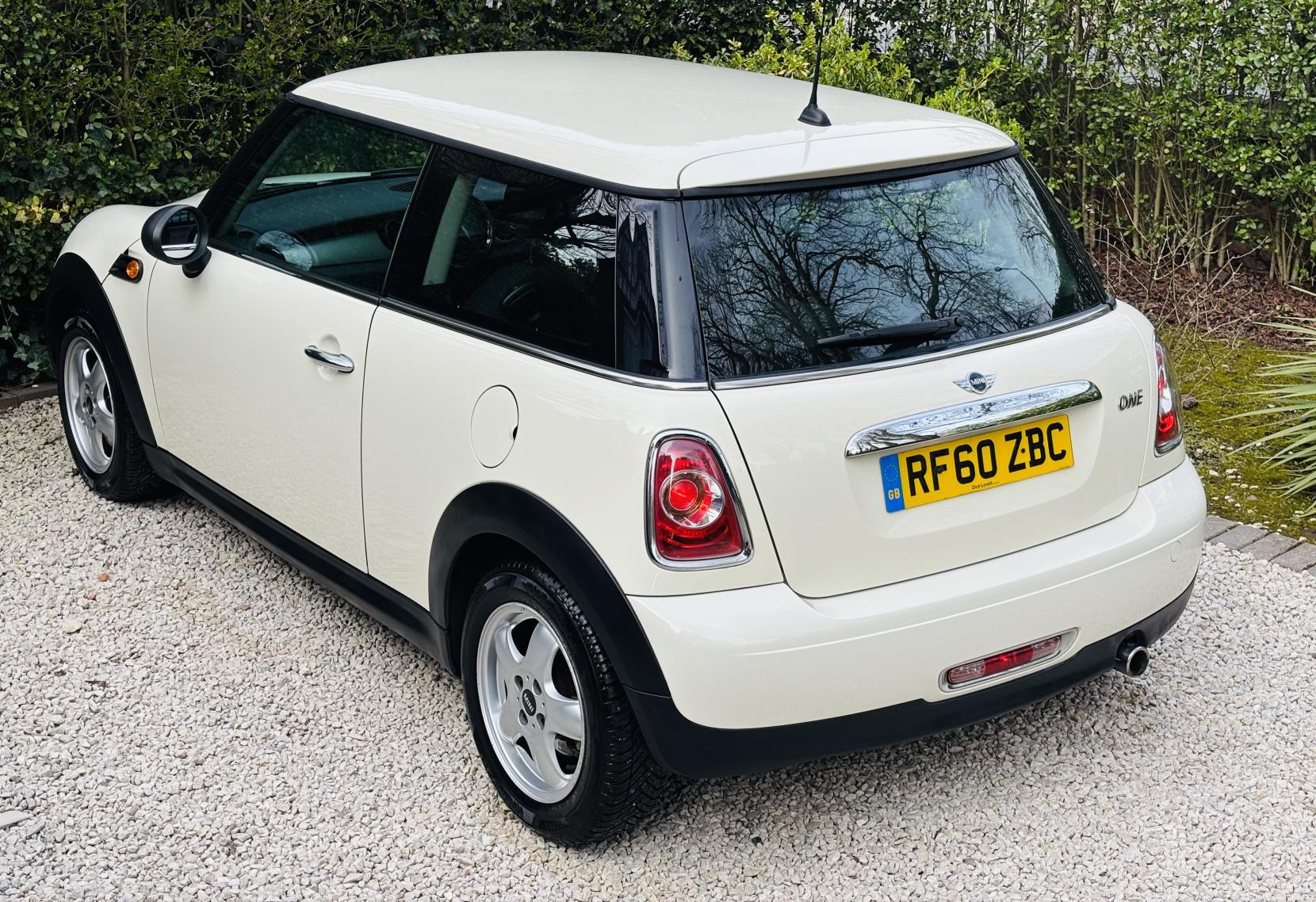 MINI Hatch 1.6 One Hatchback 3dr Petrol Manual Euro 5 (98 ps)