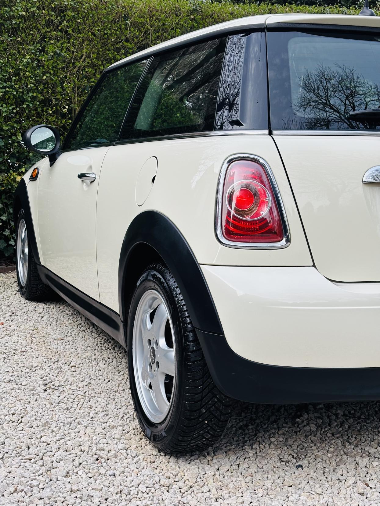 MINI Hatch 1.6 One Hatchback 3dr Petrol Manual Euro 5 (98 ps)