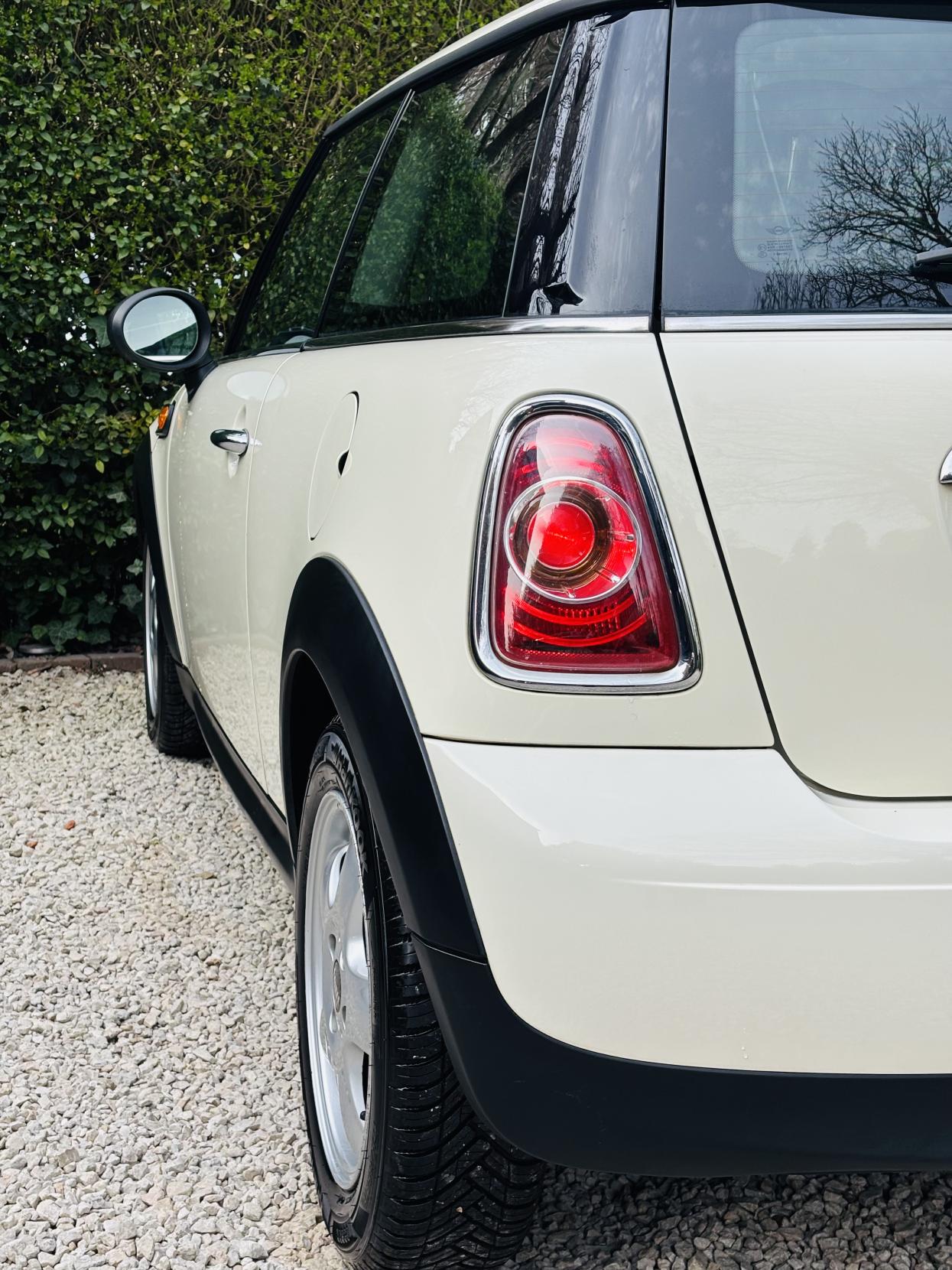 MINI Hatch 1.6 One Hatchback 3dr Petrol Manual Euro 5 (98 ps)