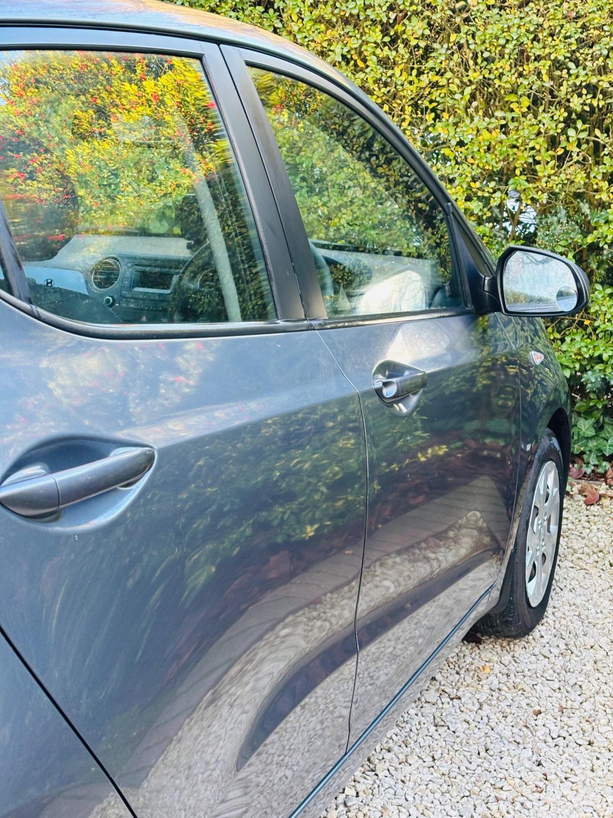 Hyundai i10 1.2 SE Hatchback 5dr Petrol Manual Euro 5 (87 ps)