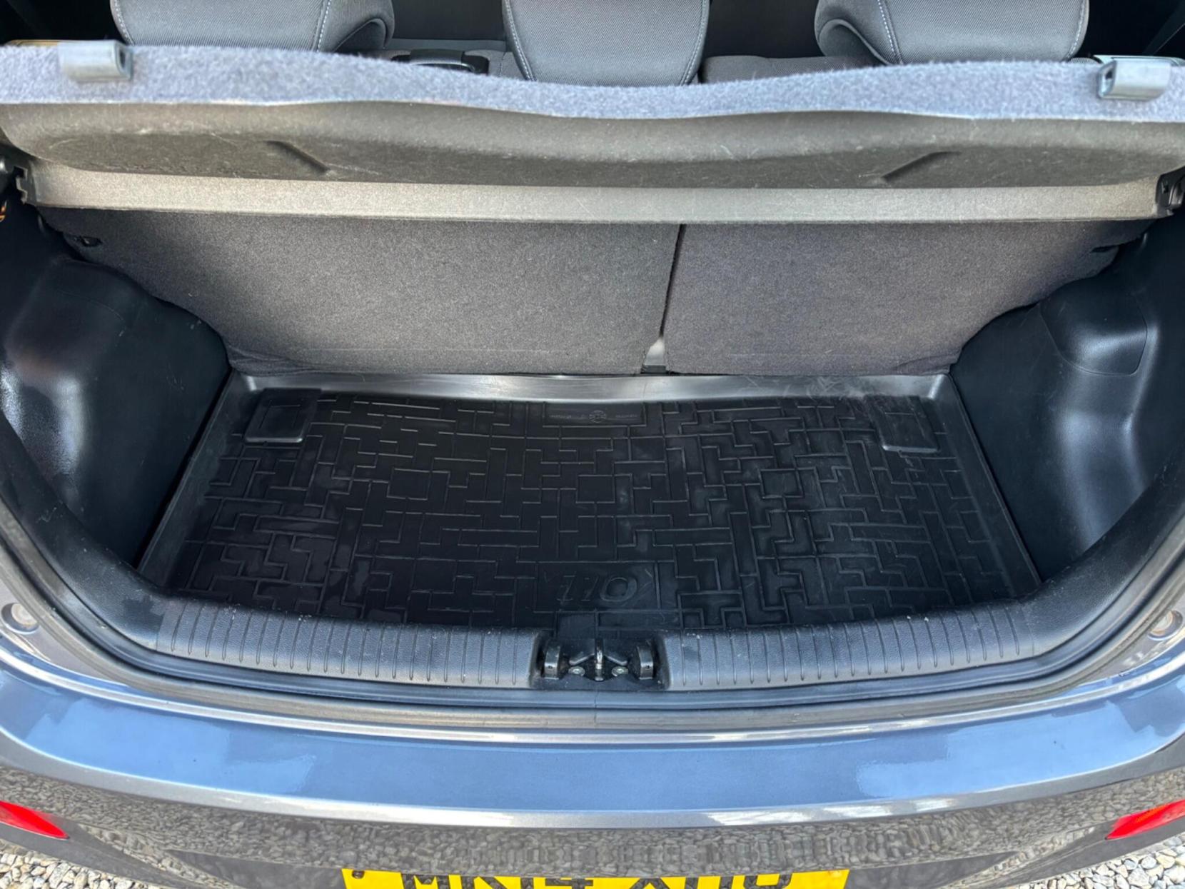 Hyundai i10 1.2 SE Hatchback 5dr Petrol Manual Euro 5 (87 ps)